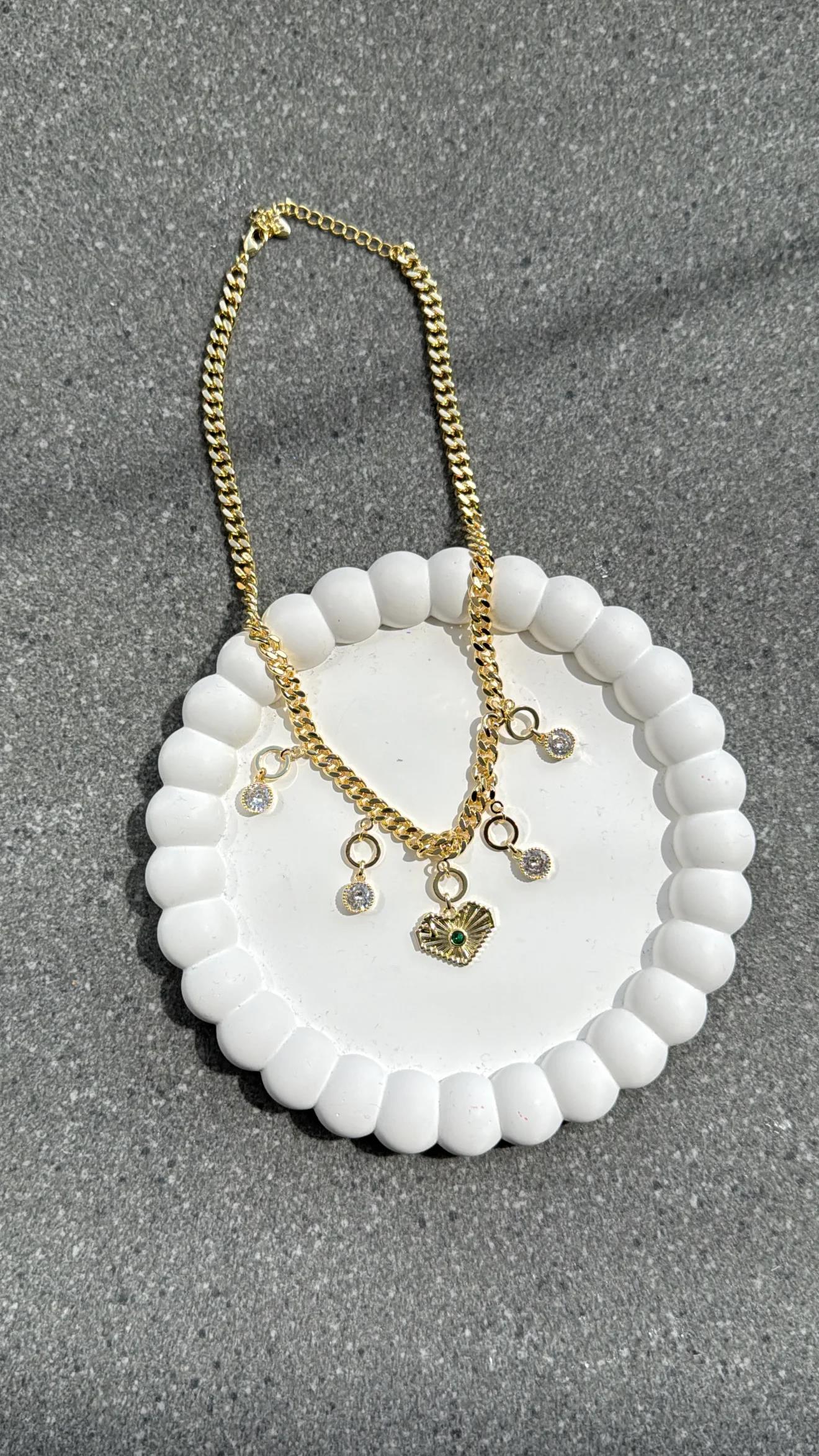 Feuza Yeşil Taşlı Kalp Kolye