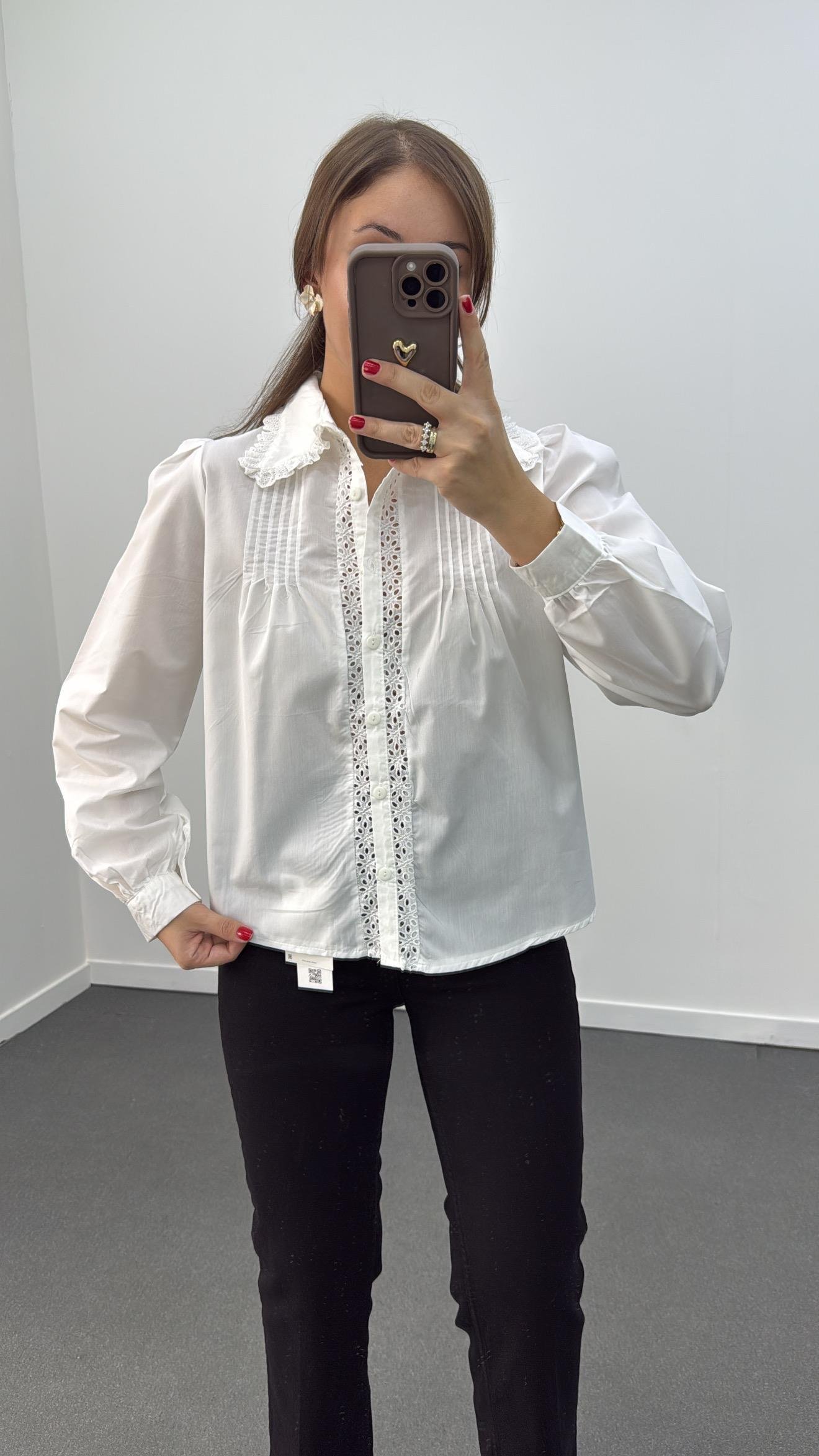 France Bebe Yaka İşlemeli Tasarım Gömlek