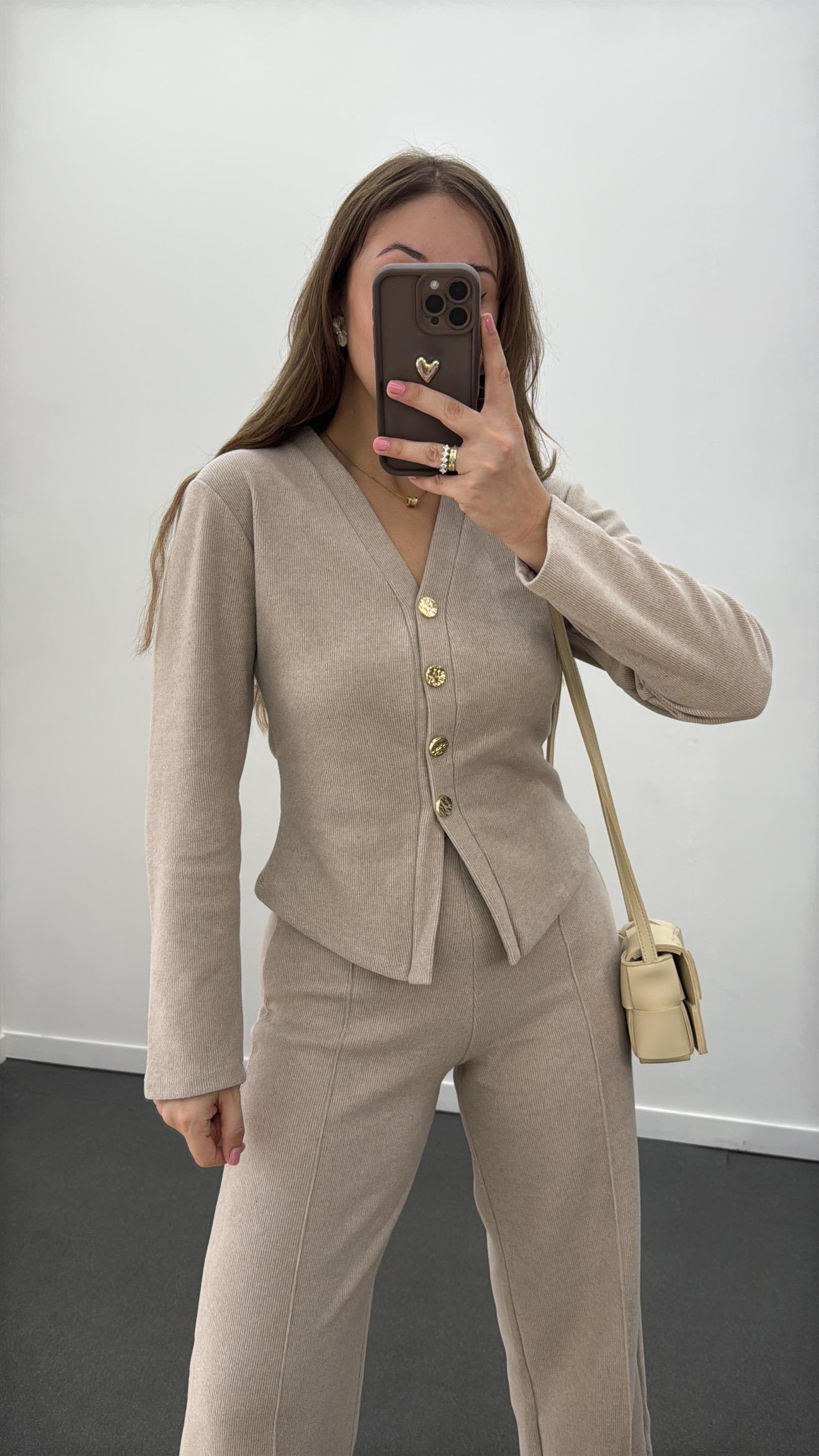 Freya Bej Gold Düğmeli Hırka Ve Triko Pantolon Takım