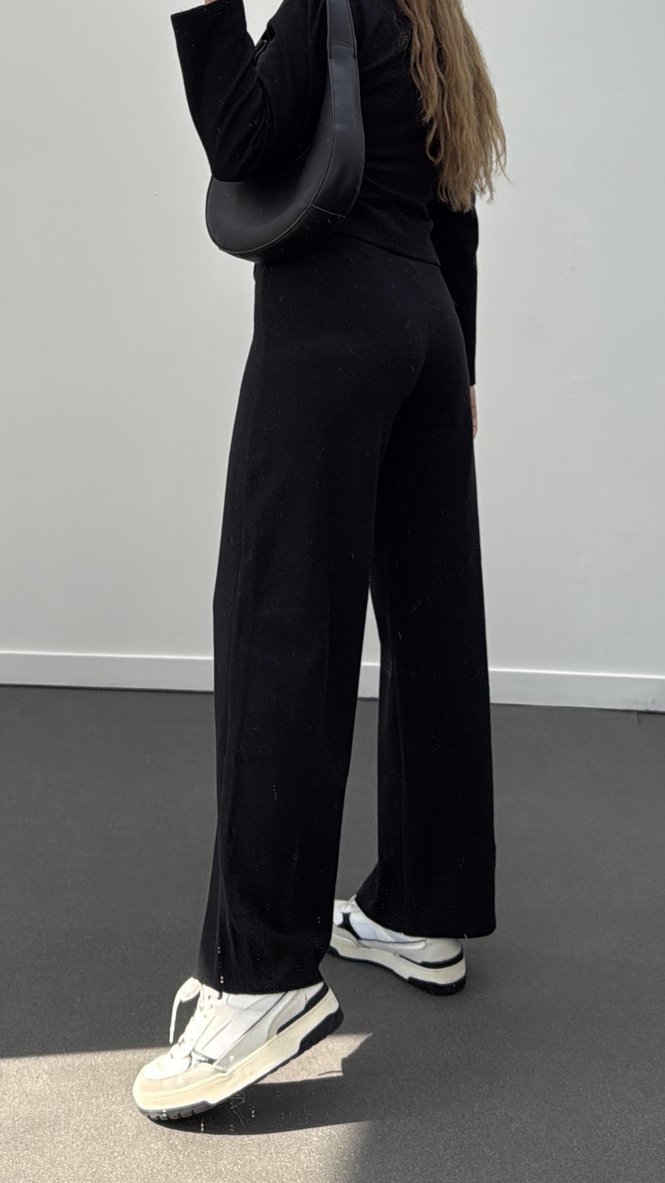 Freya Siyah Gold Düğmeli Hırka Ve Triko Pantolon Takım