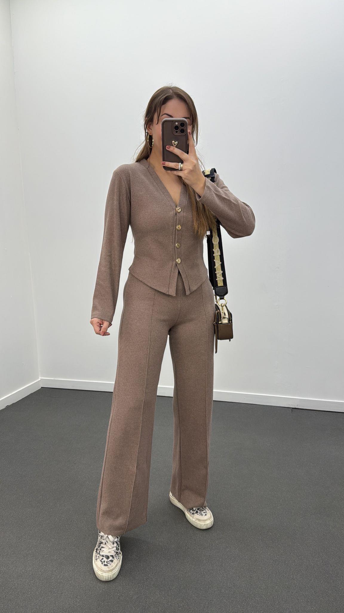 Freya Vizon Gold Düğmeli Hırka Ve Triko Pantlon Takım