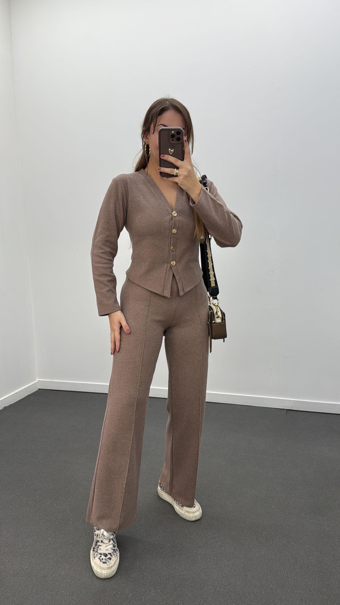 Freya Vizon Gold Düğmeli Hırka Ve Triko Pantlon Takım