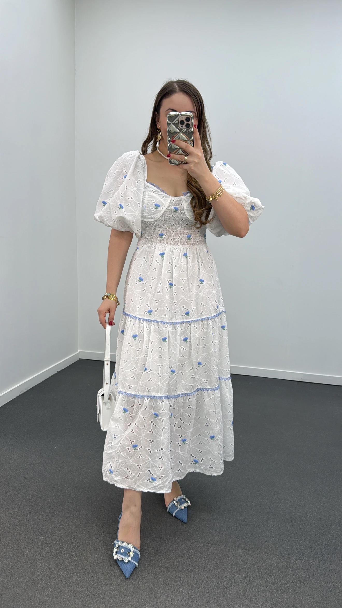 Gilda Mavi Çiçek Nakışlı Fisto Romantik Elbise