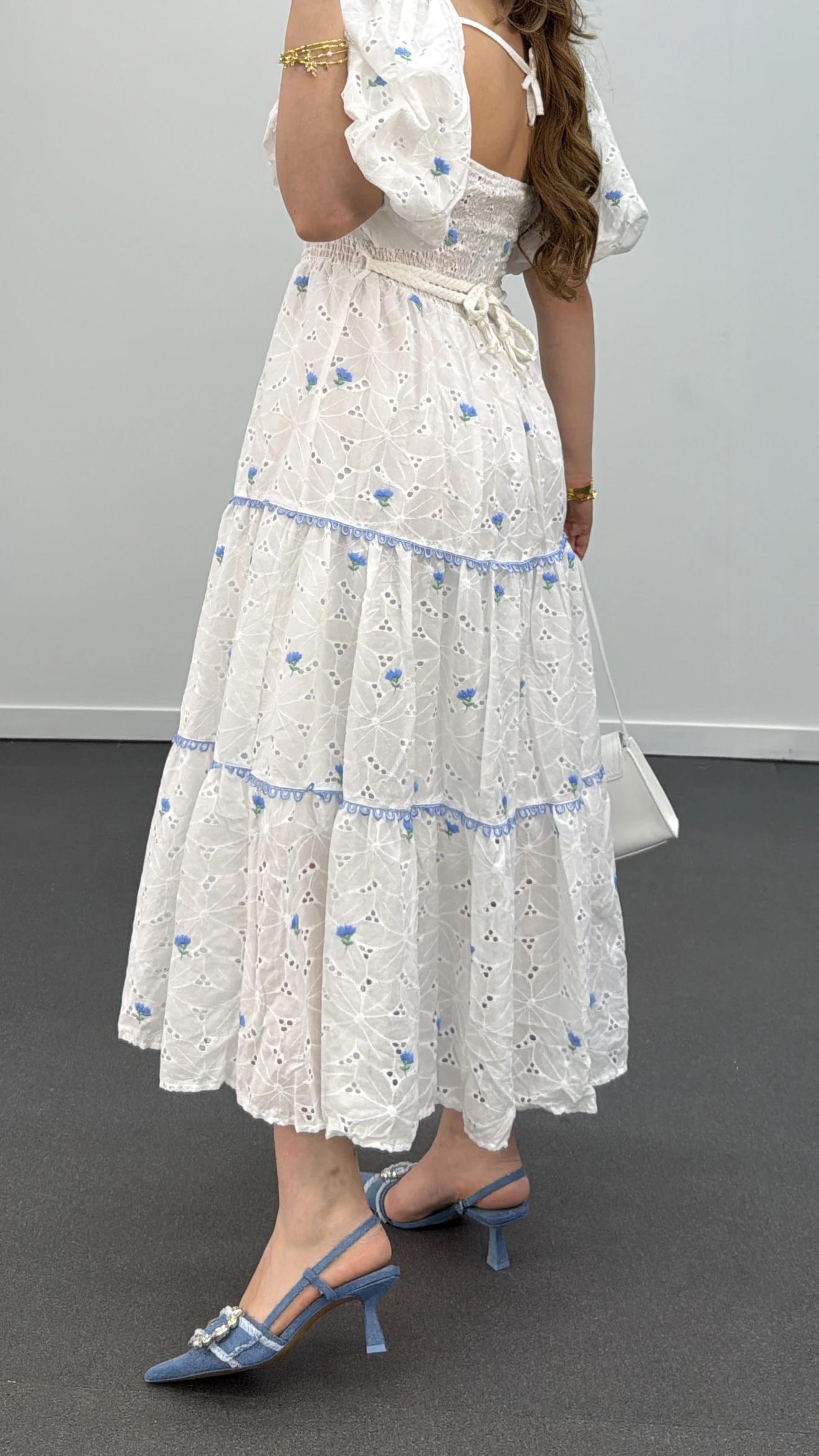 Gilda Mavi Çiçek Nakışlı Fisto Romantik Elbise