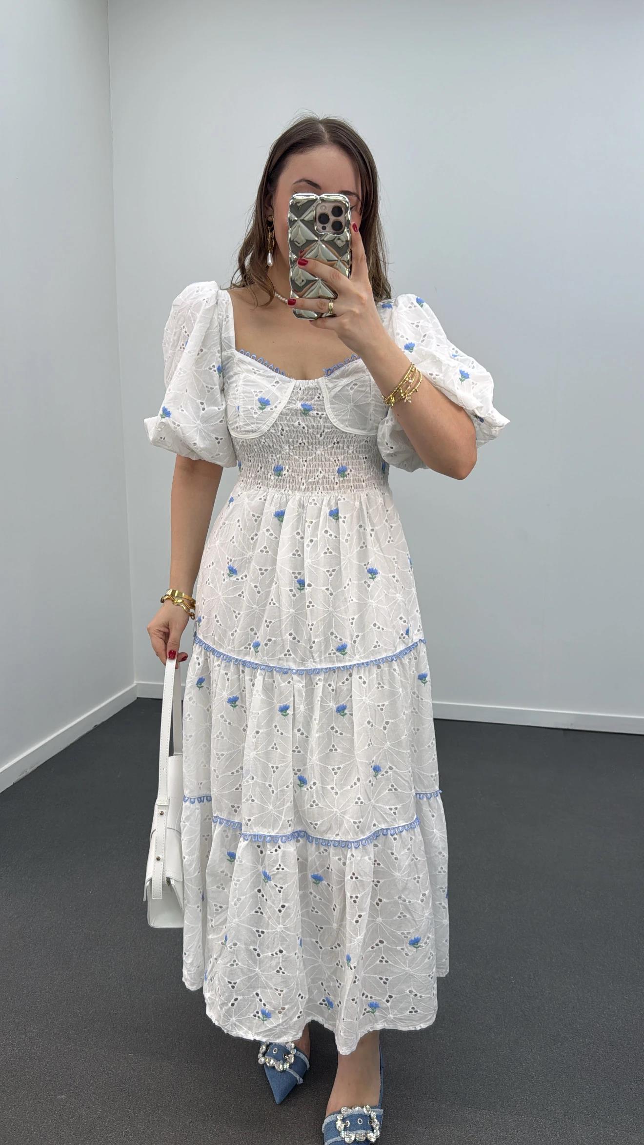 Gilda Mavi Çiçek Nakışlı Fisto Romantik Elbise