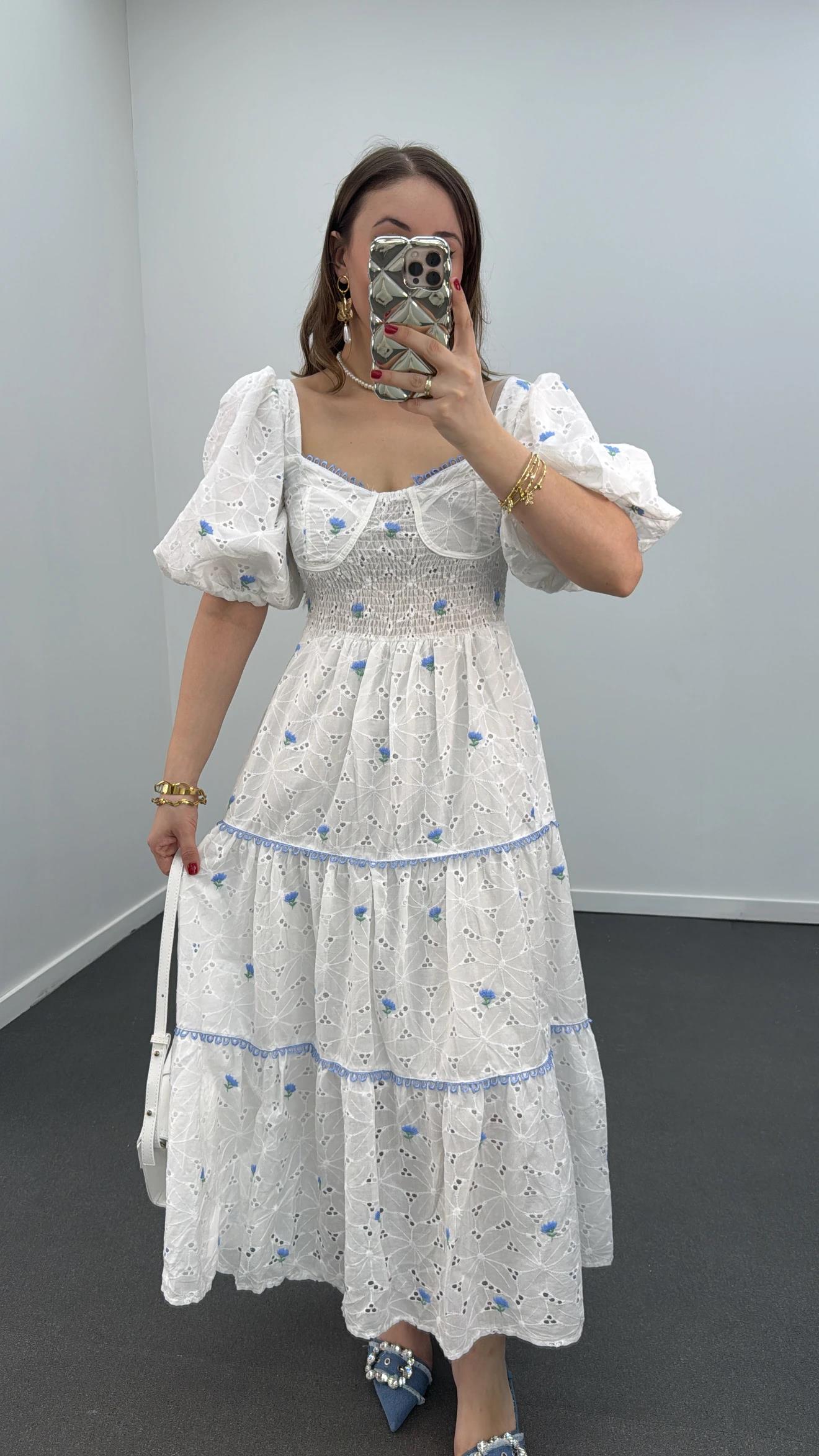 Gilda Mavi Çiçek Nakışlı Fisto Romantik Elbise