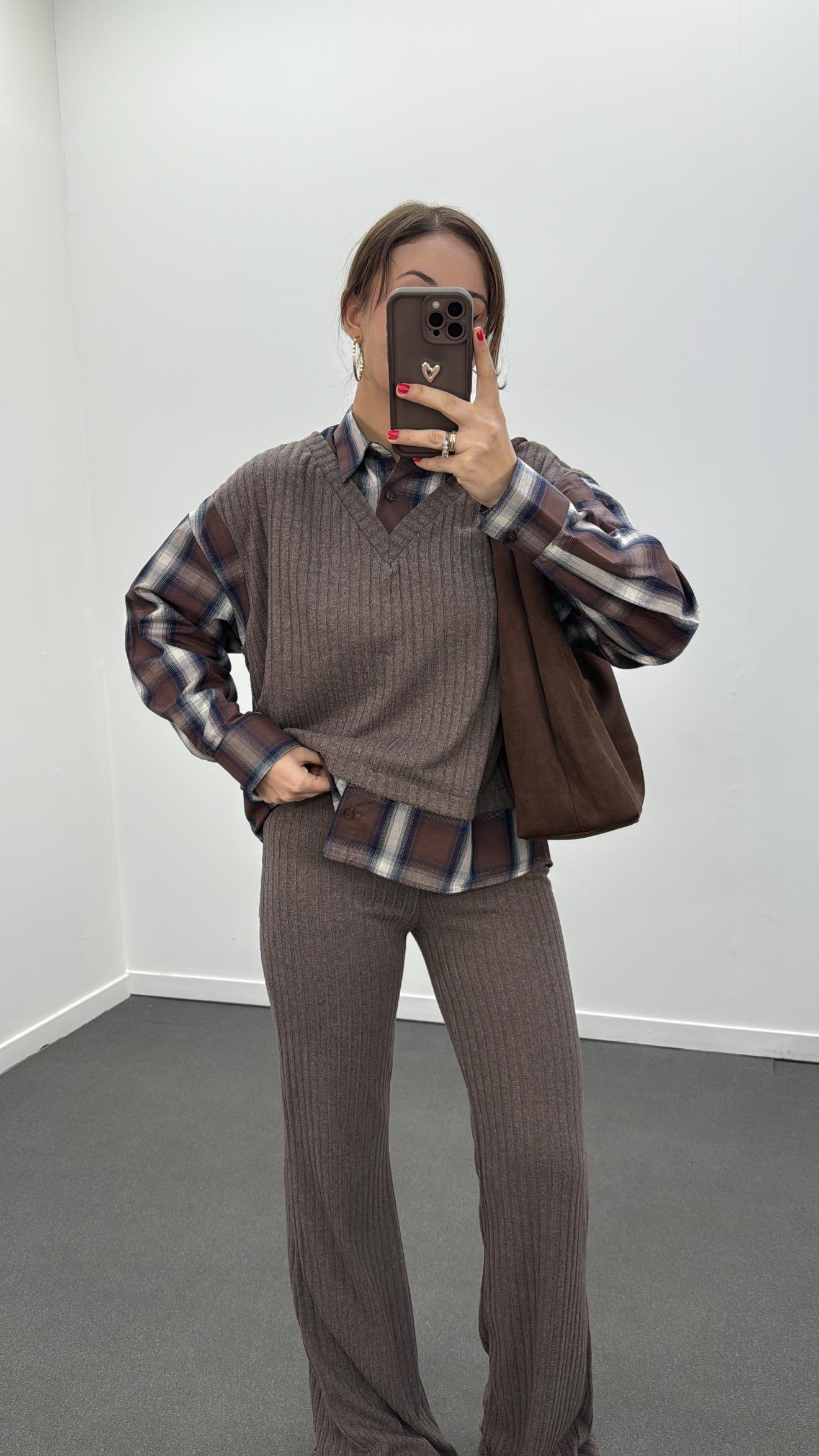 Hamburg Kahverengi Gömlek Ve Triko Pantolon Takımı