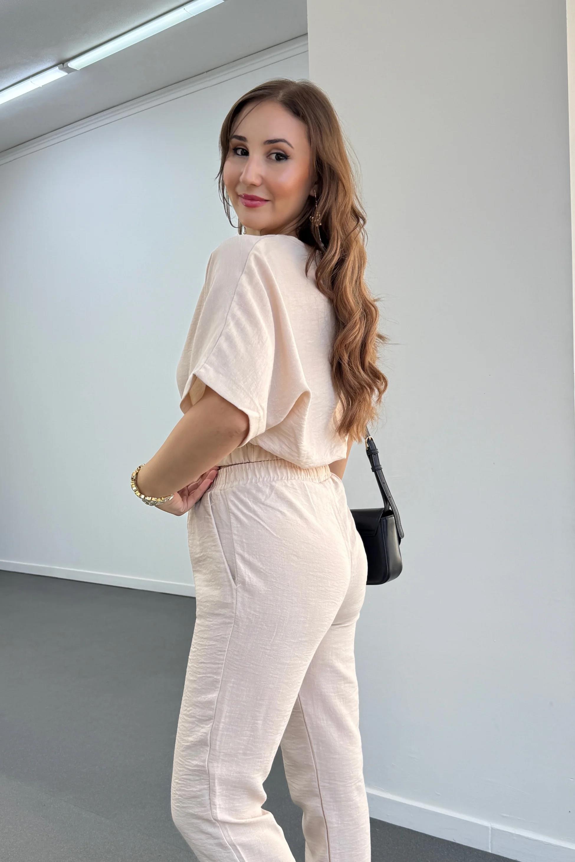 Hazel Taş Beli Lastikli Kısa Kol Bluz