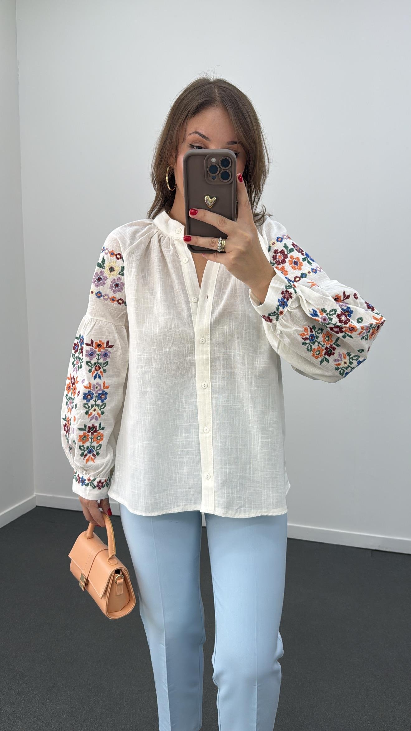 Heidi Kanaviçe İşlemeli Tasarım Gömlek