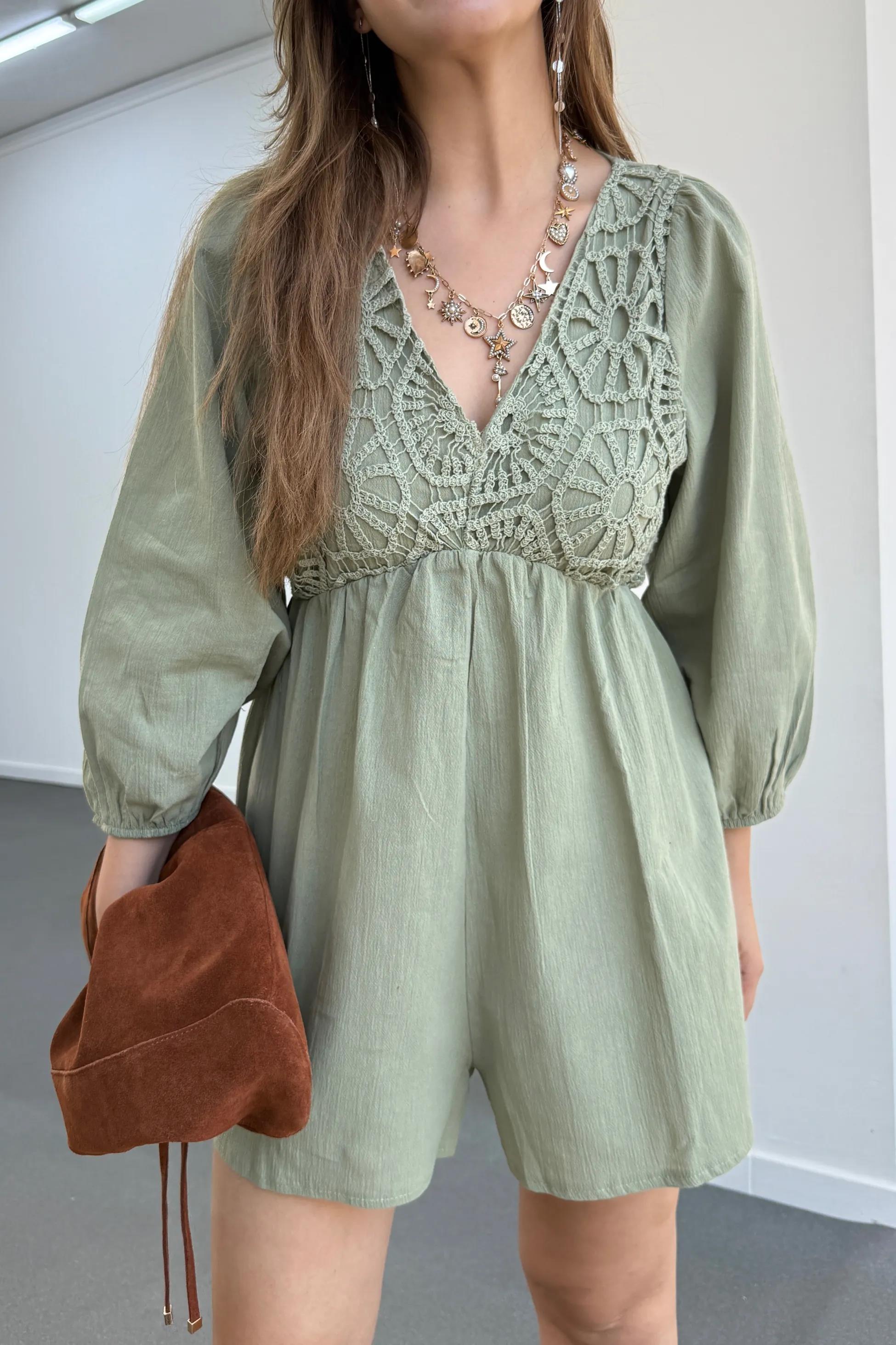 Helena Haki Güpür İşlemeli V Yaka Tulum