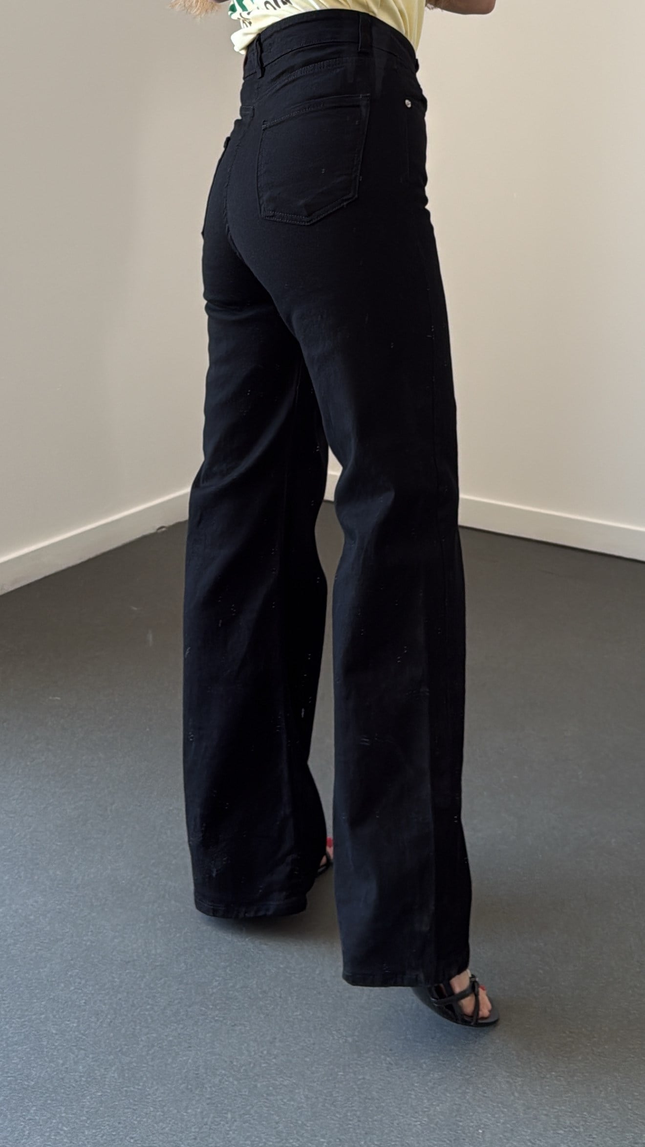 Helsinki Siyah Yıkamalı Wide Leg Jeans