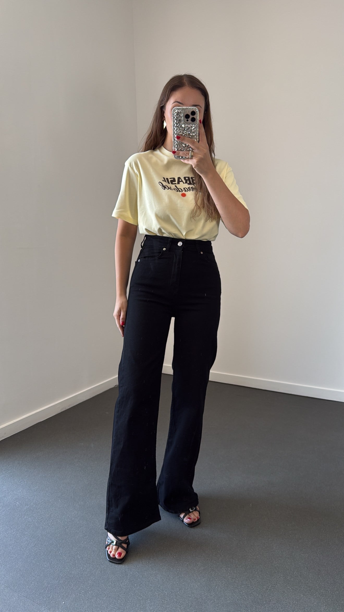 Helsinki Siyah Yıkamalı Wide Leg Jeans
