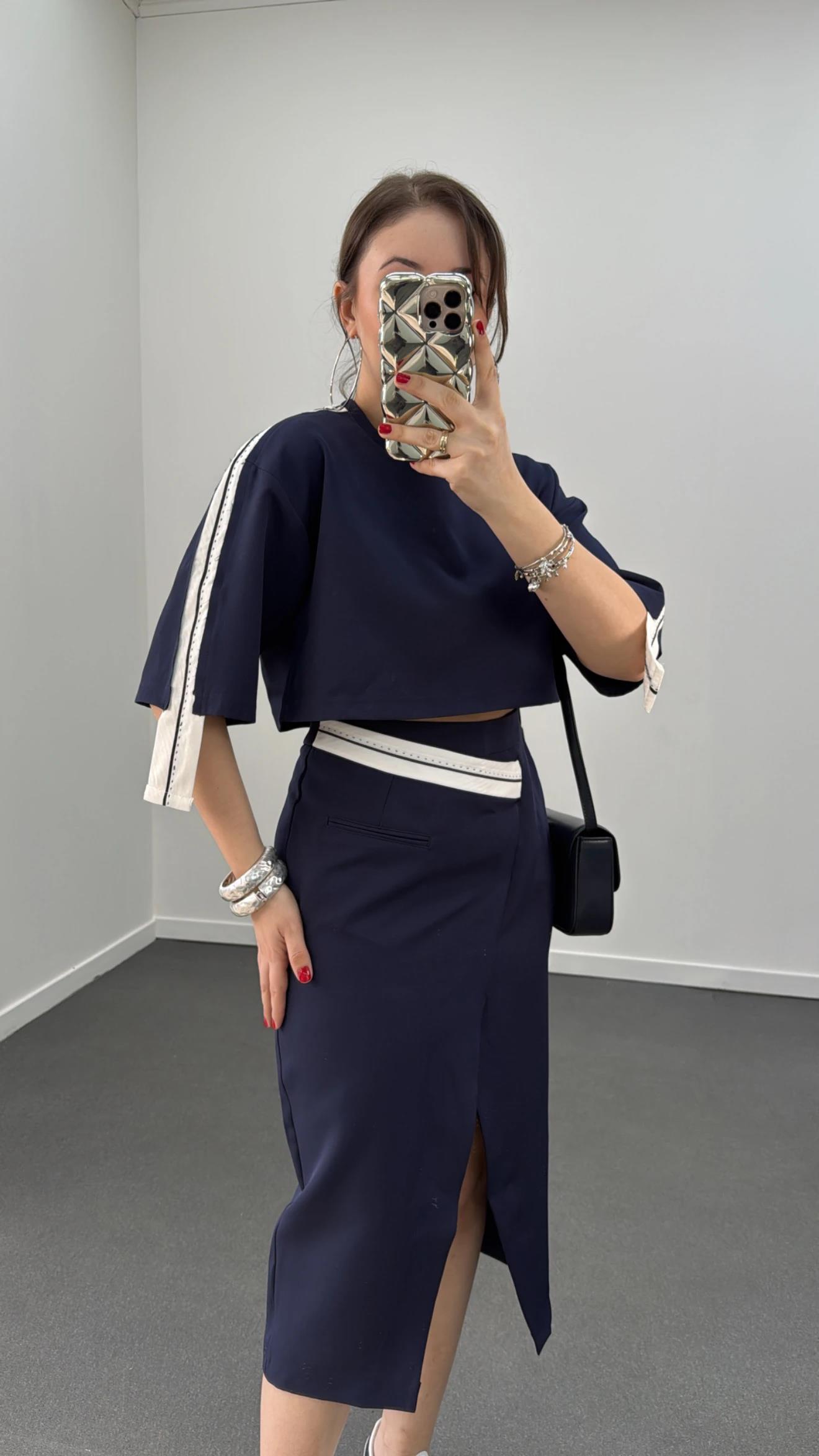 Henry Lacivert Beyaz Şeritli Crop