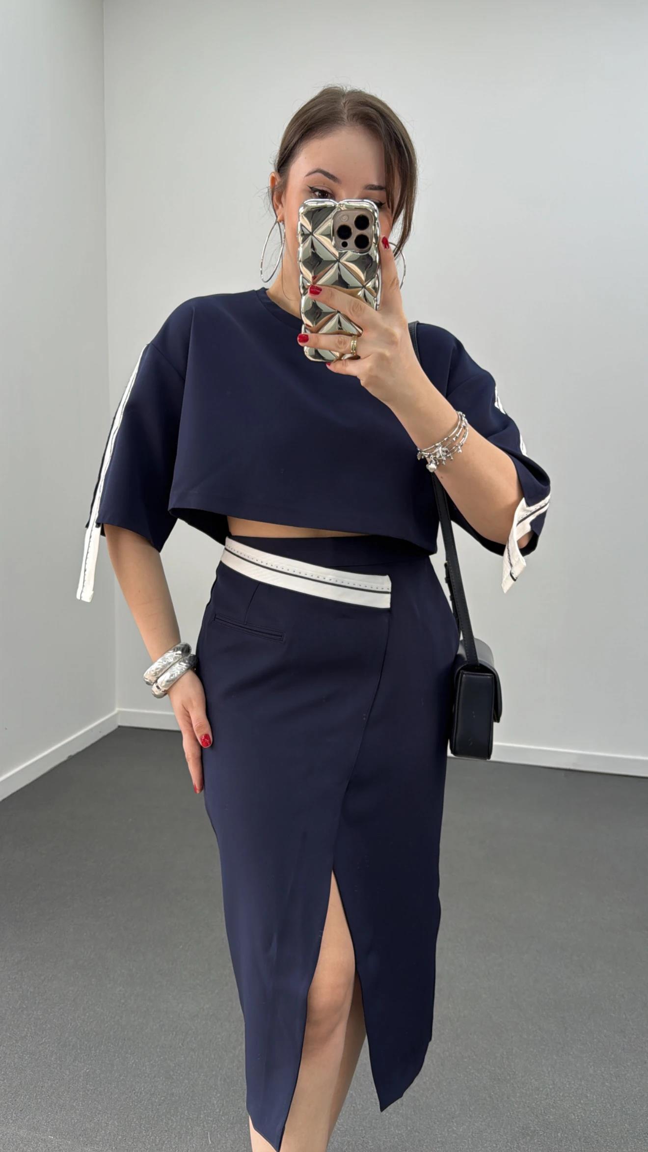 Henry Lacivert Beyaz Şeritli Crop