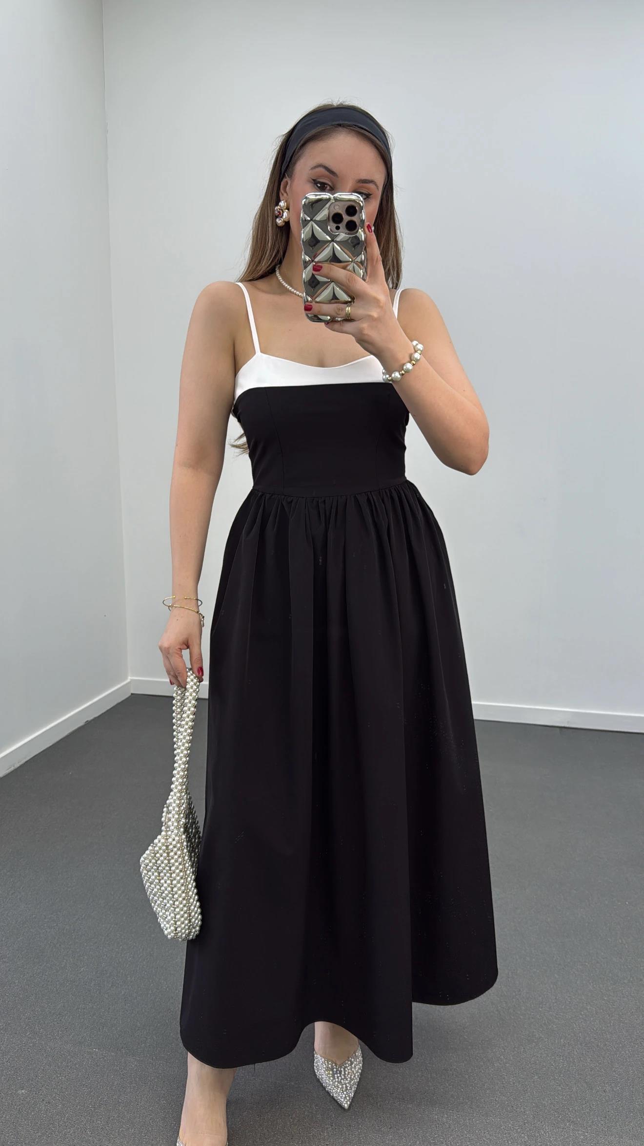 Hera Siyah Beyaz Askılı Pileli Maxi Elbise