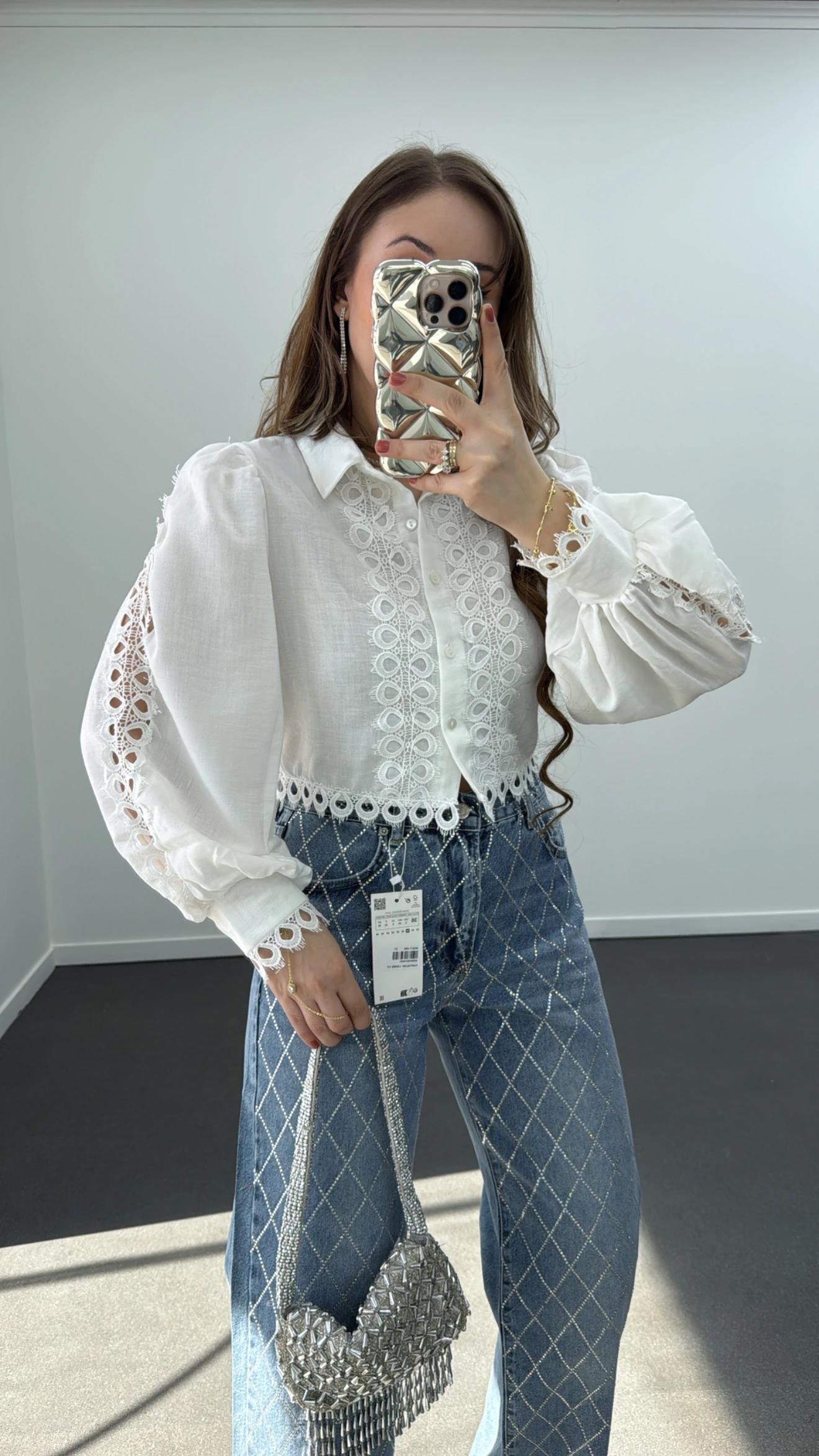 Hugo Beyaz Dantel İşlemeli Balon Kol Gömlek