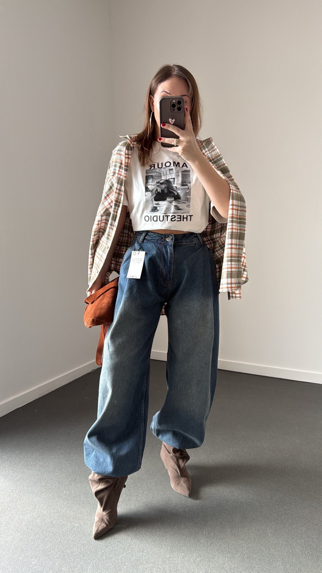 Hype Tint Yıkamalı Pileli Yanı Cepli Barrel Fit Jeans