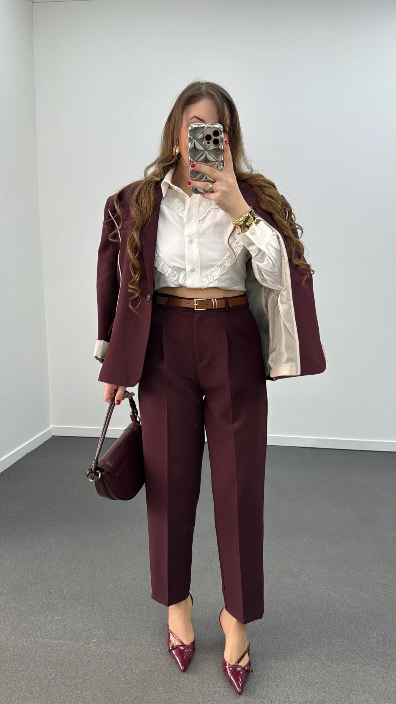 Irıne Bordo Renk Pensli Havuç Kumaş Pantolon