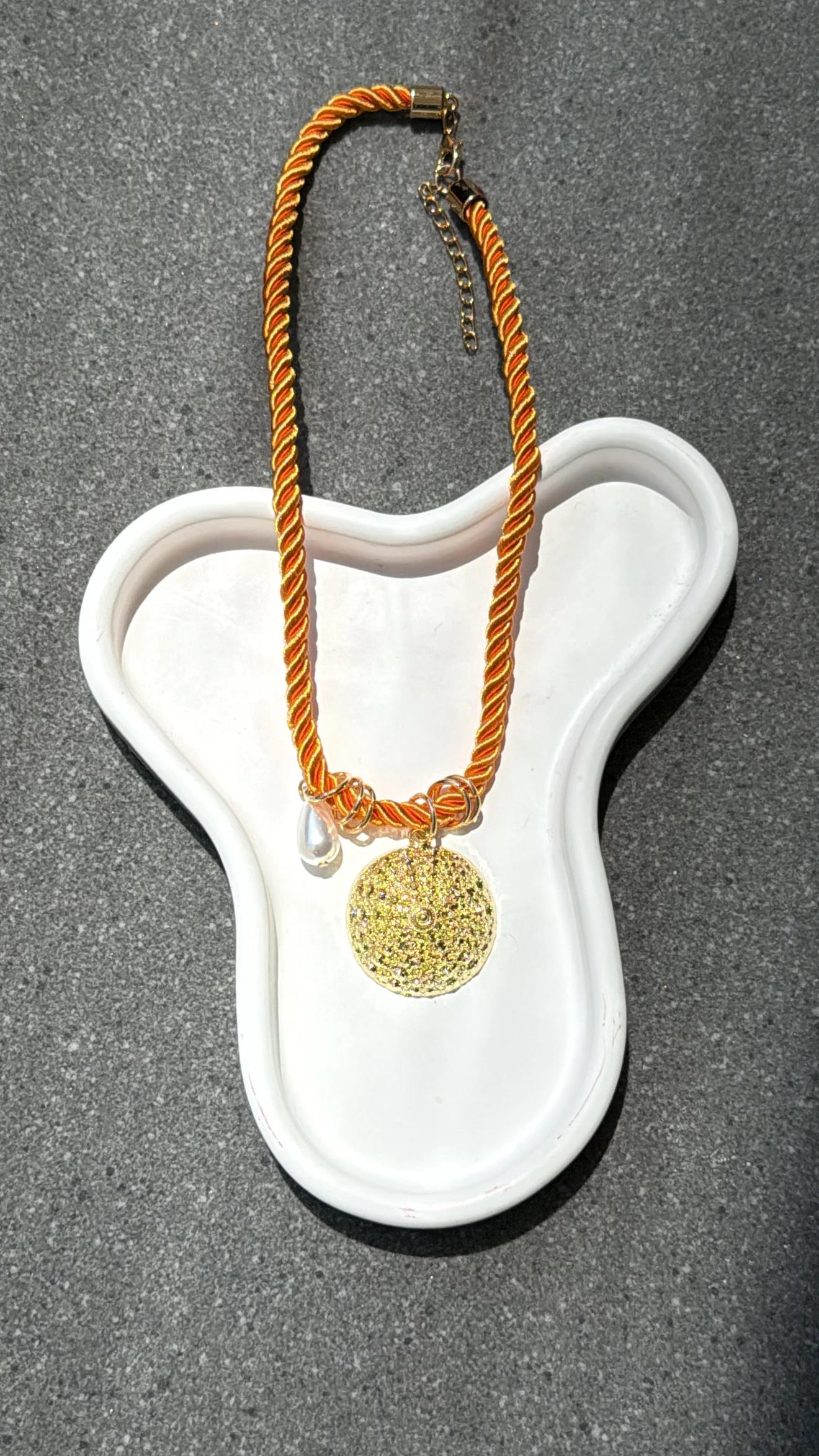 Jalis Turuncu Büyük Gold Kolye