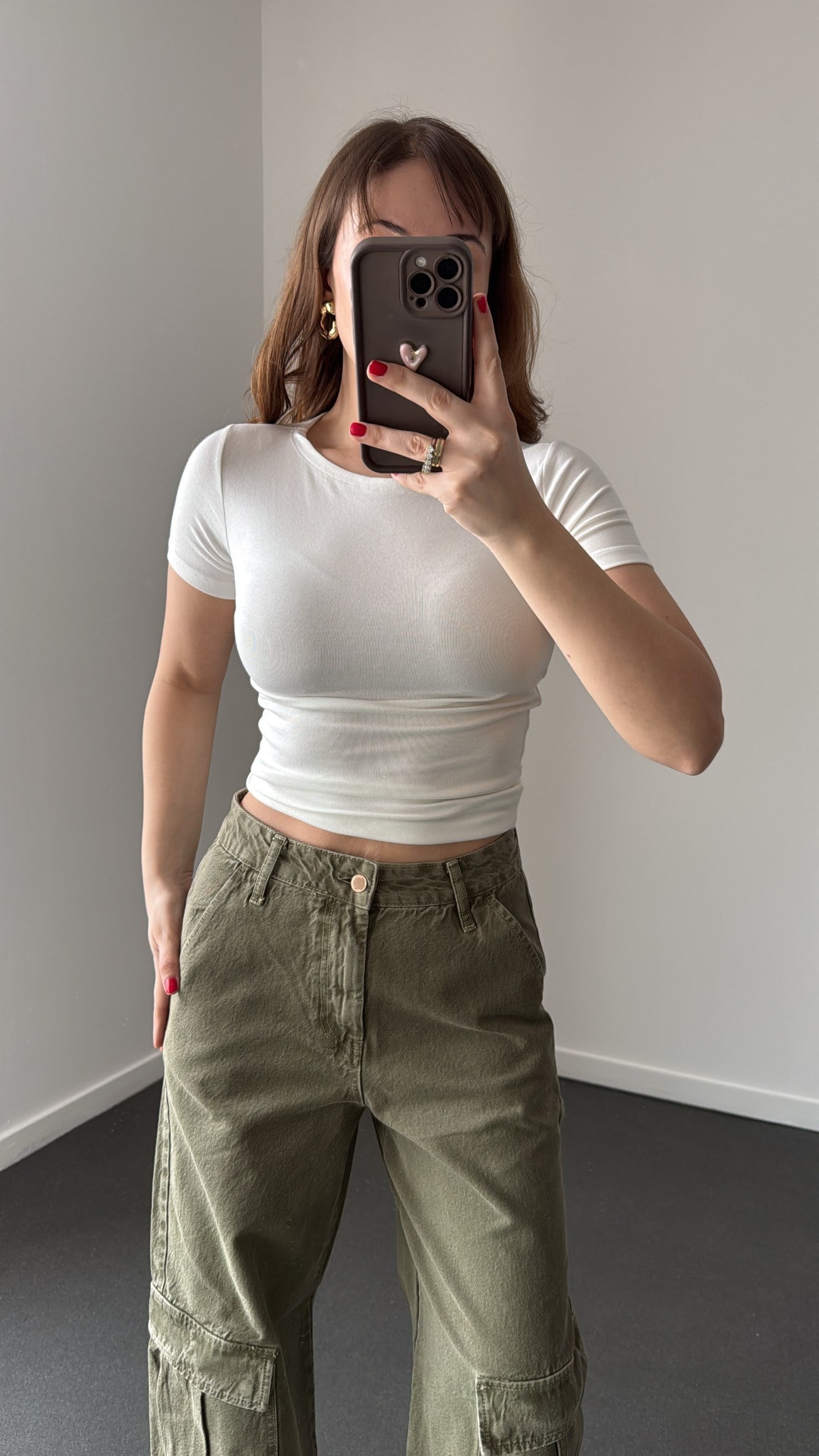 Judy Beyaz Oval Yaka Yumuşak Likralı Body