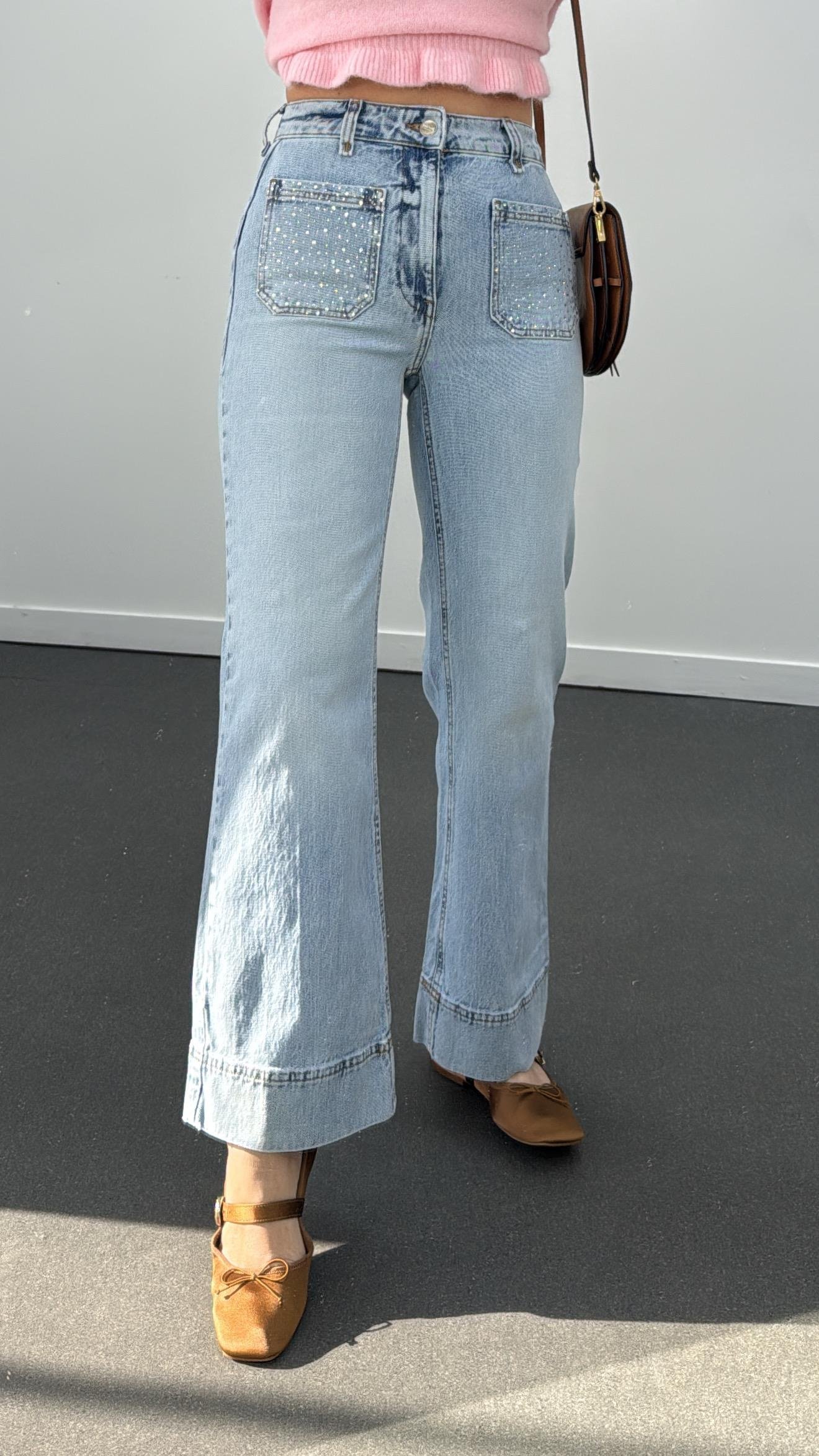 Kaia Önü Cepli Taş Aksesuarlı Yarım Flare Jeans