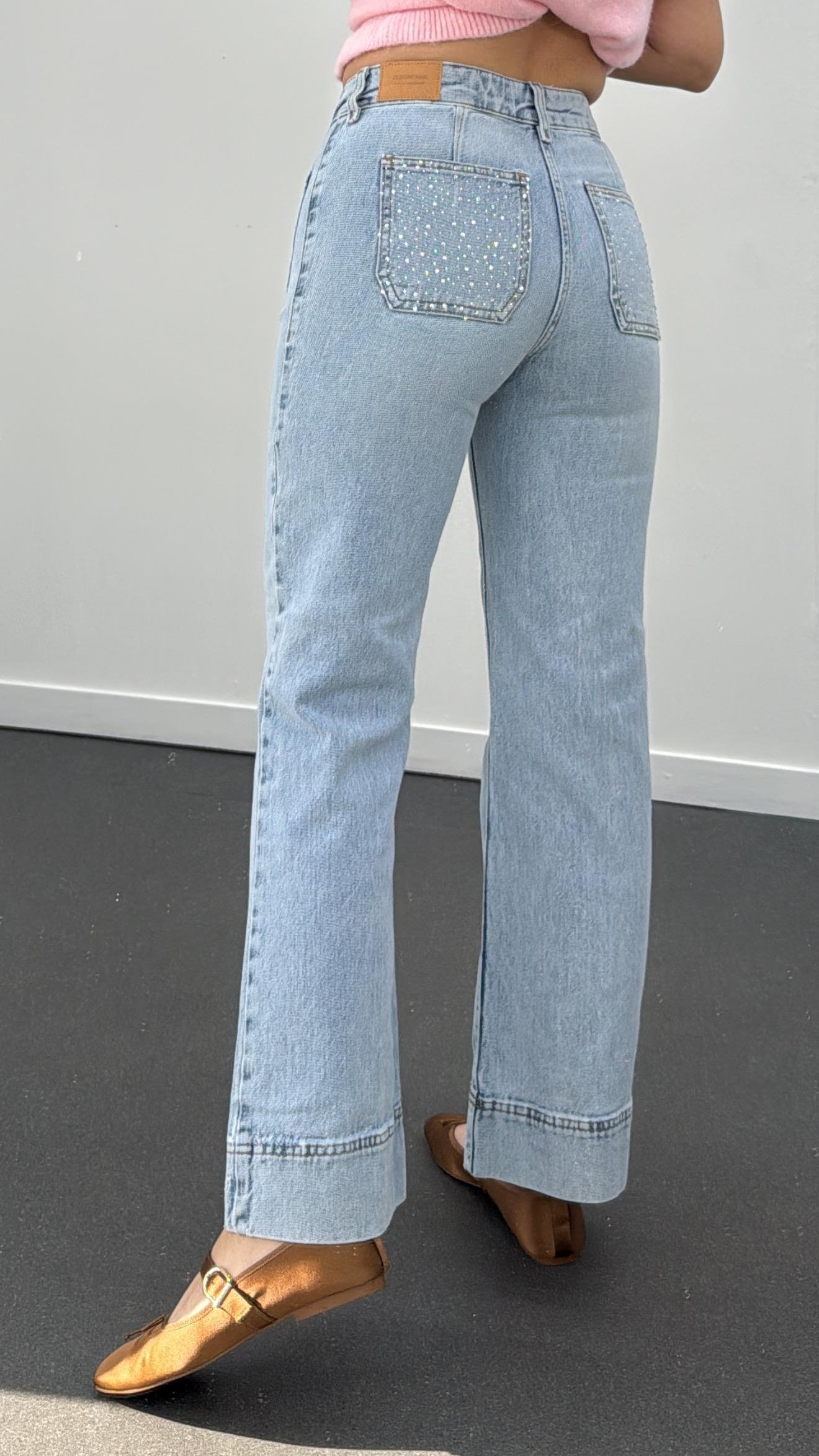 Kaia Önü Cepli Taş Aksesuarlı Yarım Flare Jeans