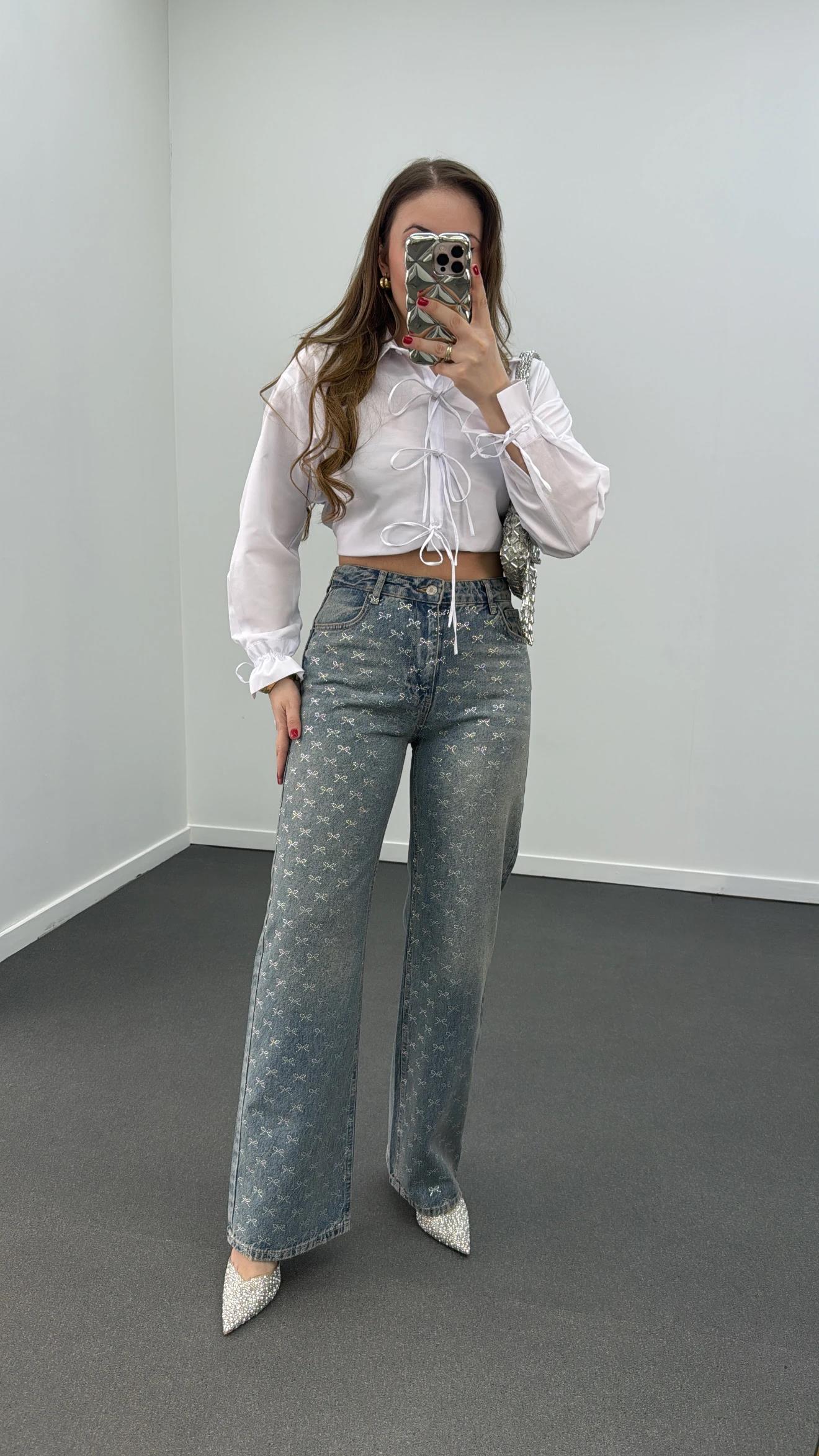Kurdelia Taş İşlemeli Tint Yıkamalı Straight Jeans