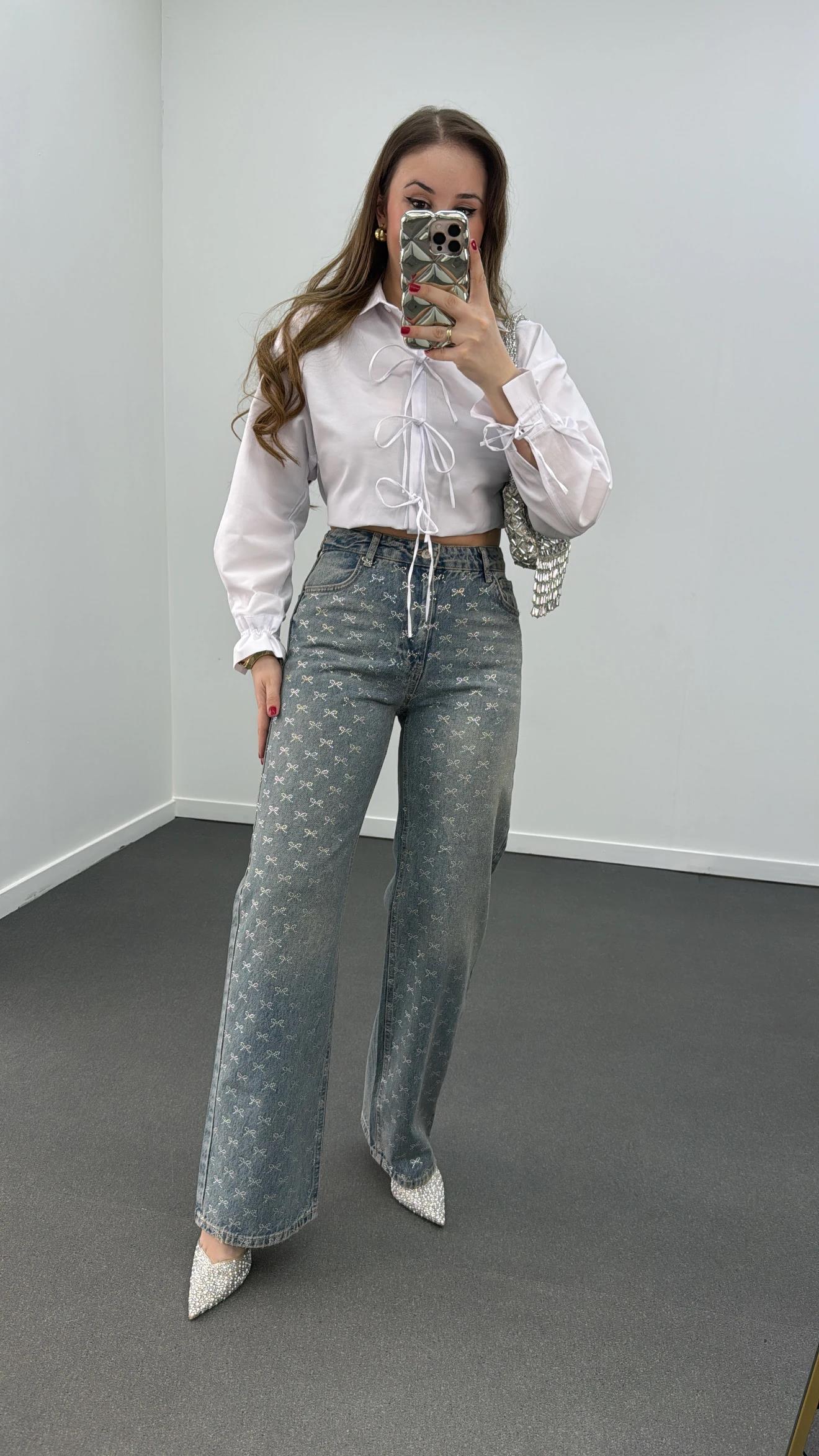 Kurdelia Taş İşlemeli Tint Yıkamalı Straight Jeans