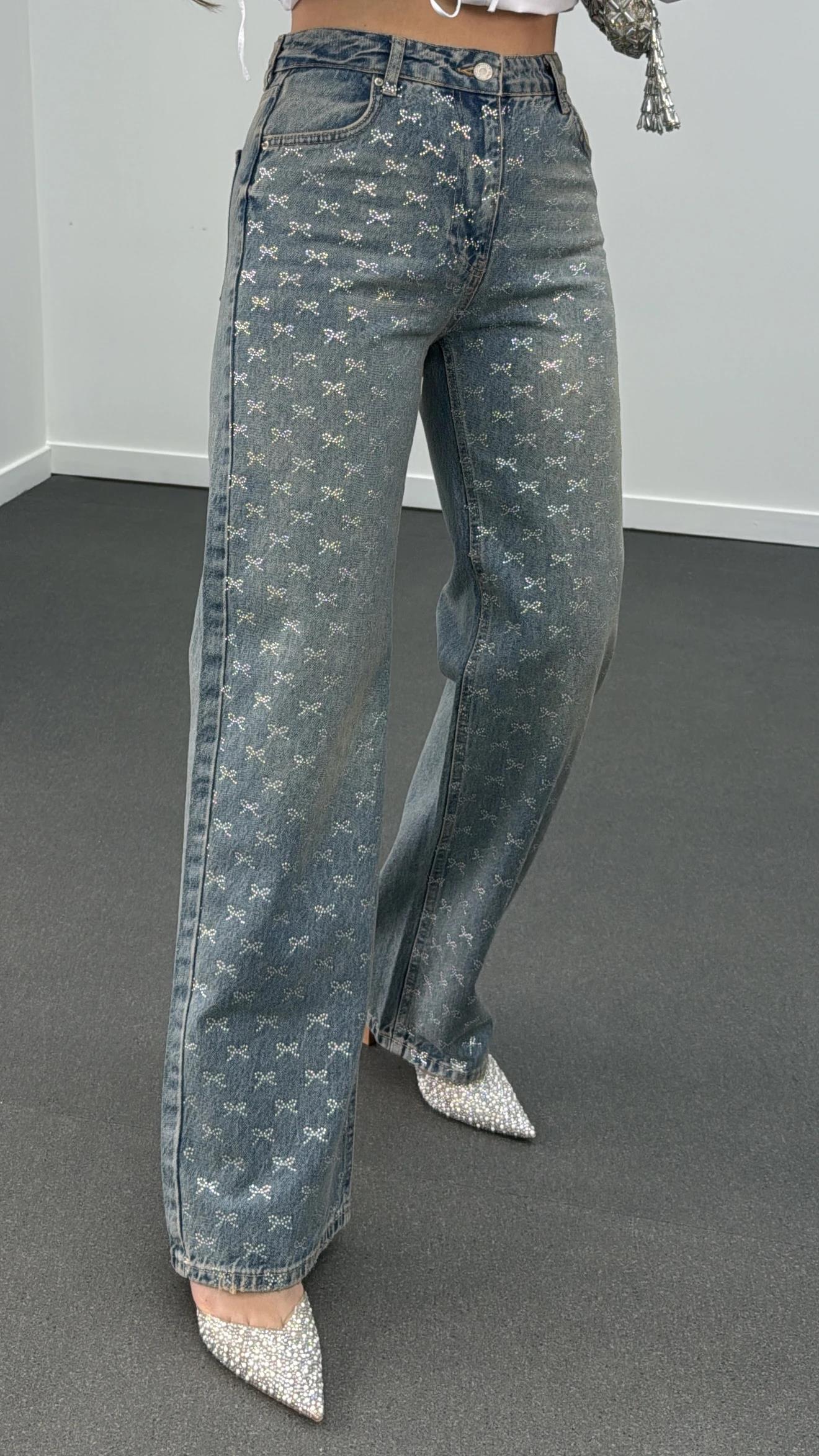 Kurdelia Taş İşlemeli Tint Yıkamalı Straight Jeans