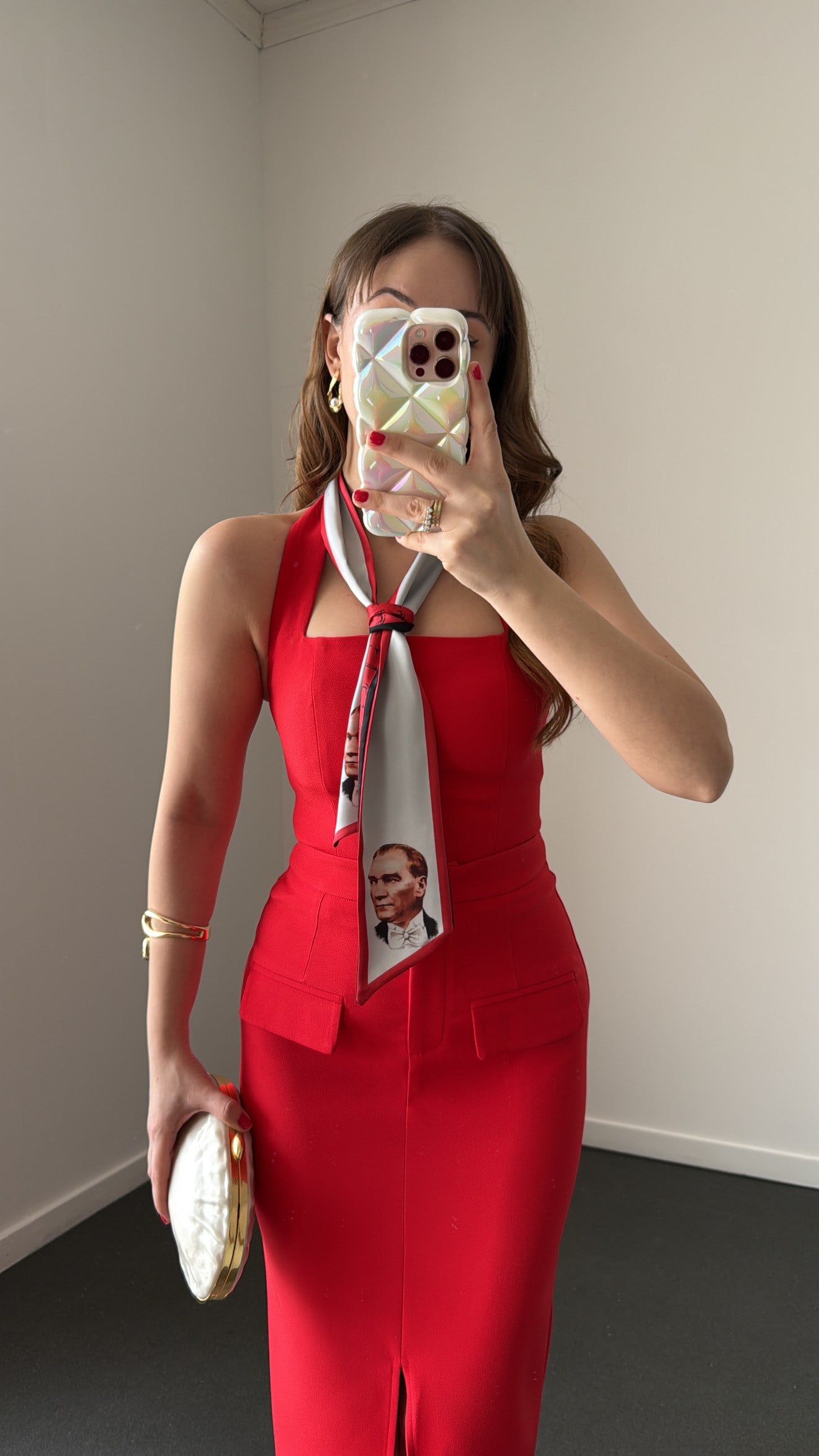 Latife Kırmızı Halter Yaka Bluz Ve Kalem Etek Takımı