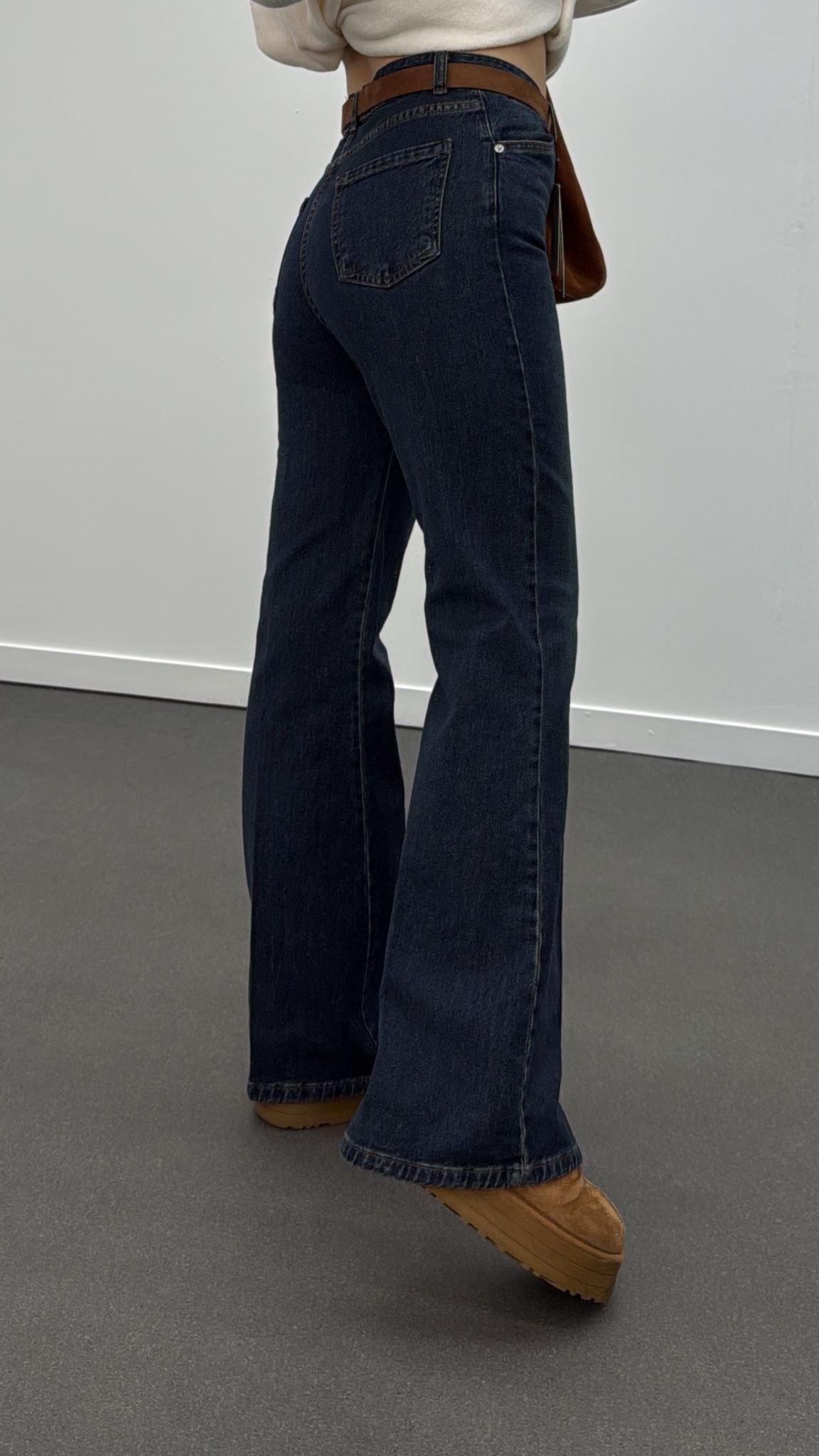 Lincoln Tint Yıkamalı Metal Aksesuarlı Flare Jeans
