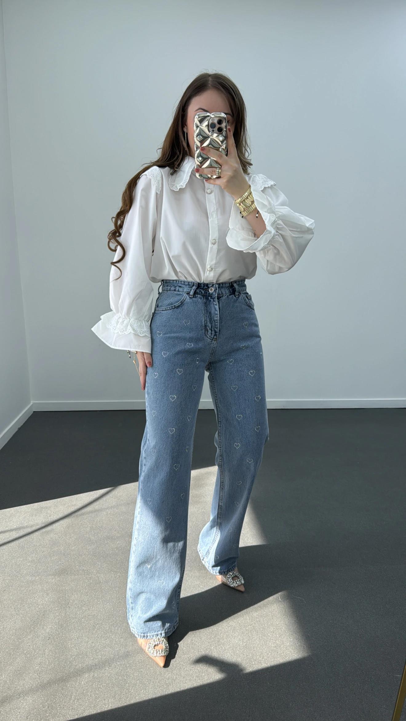 Loly Kalp Aksesuarlı Straight Leg Jeans