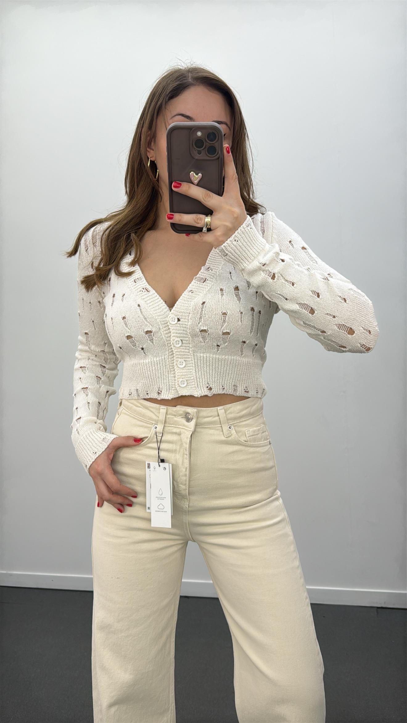 Luna Beyaz V Yaka Delikli Crop Hırka