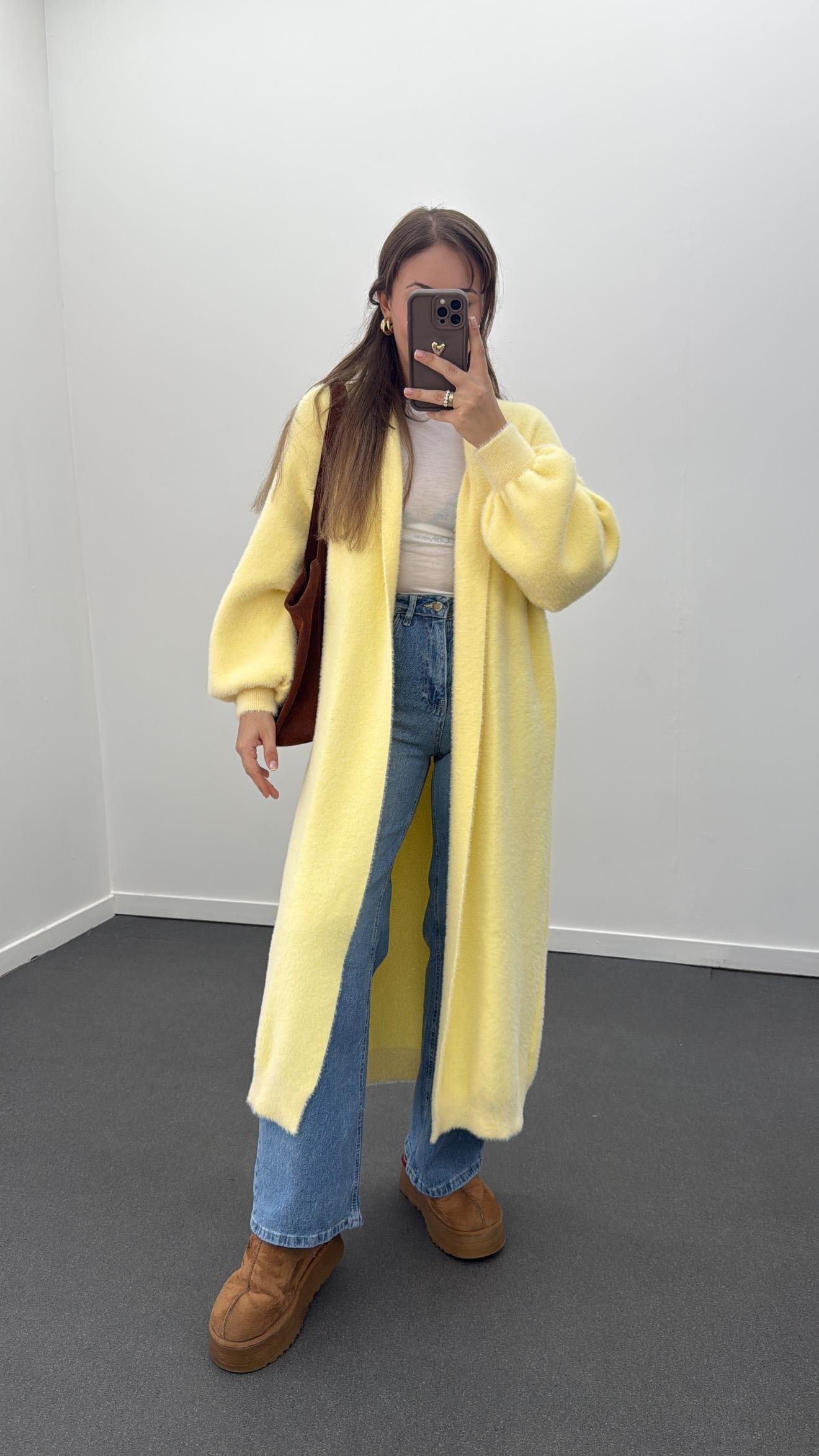 Madelyn Sarı Peluş Boydan Triko Hırka