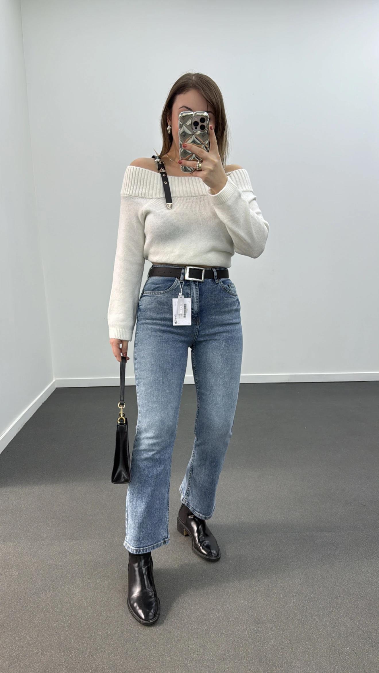 Madonna Ekru Kemer Aksesuarlı Triko