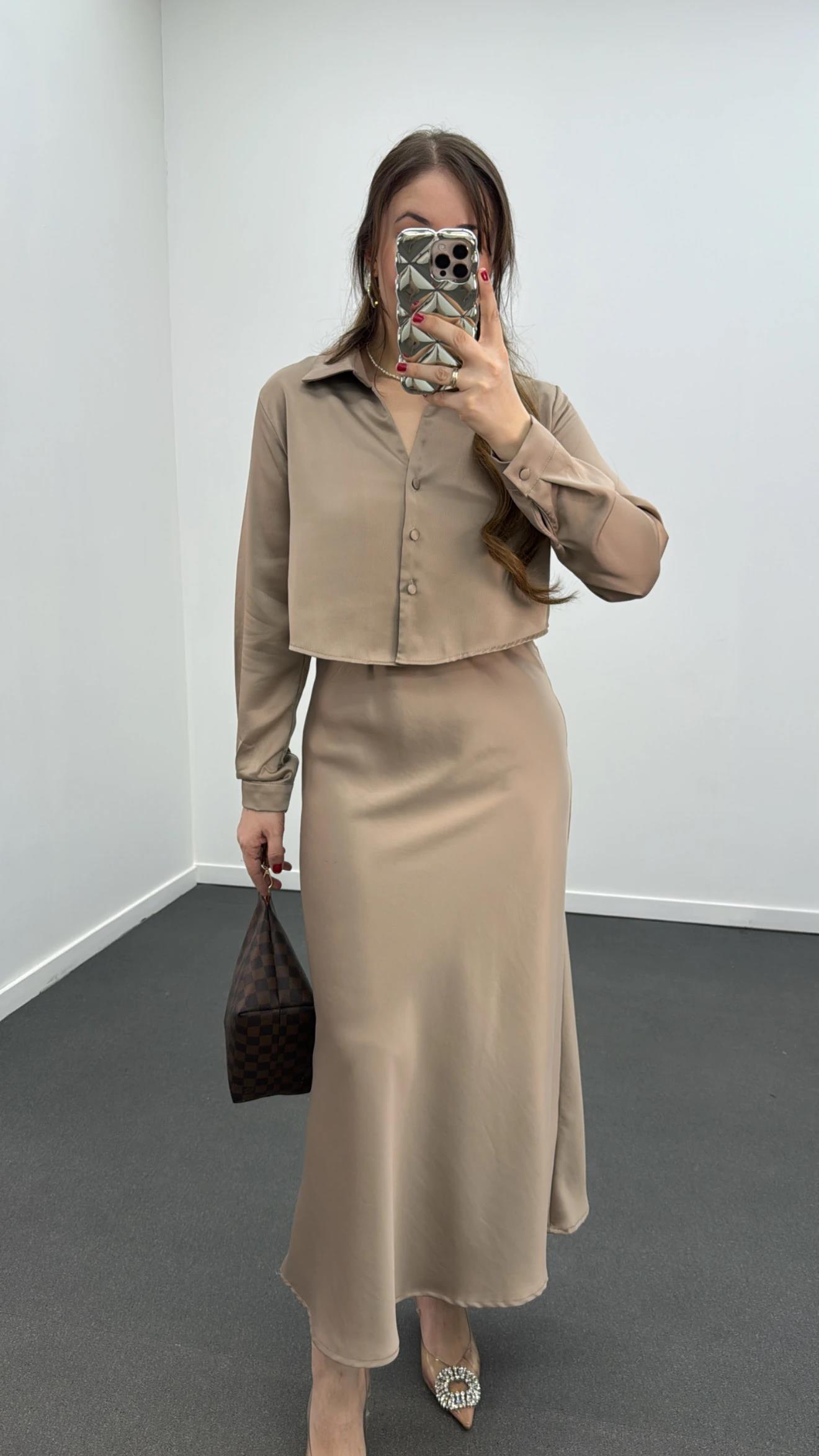 Mahsima Bej Saten Gömlek Ve Etek Takımı