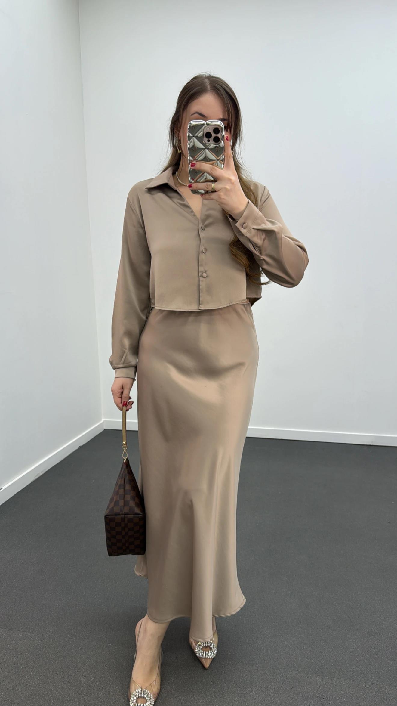 Mahsima Bej Saten Gömlek Ve Etek Takımı