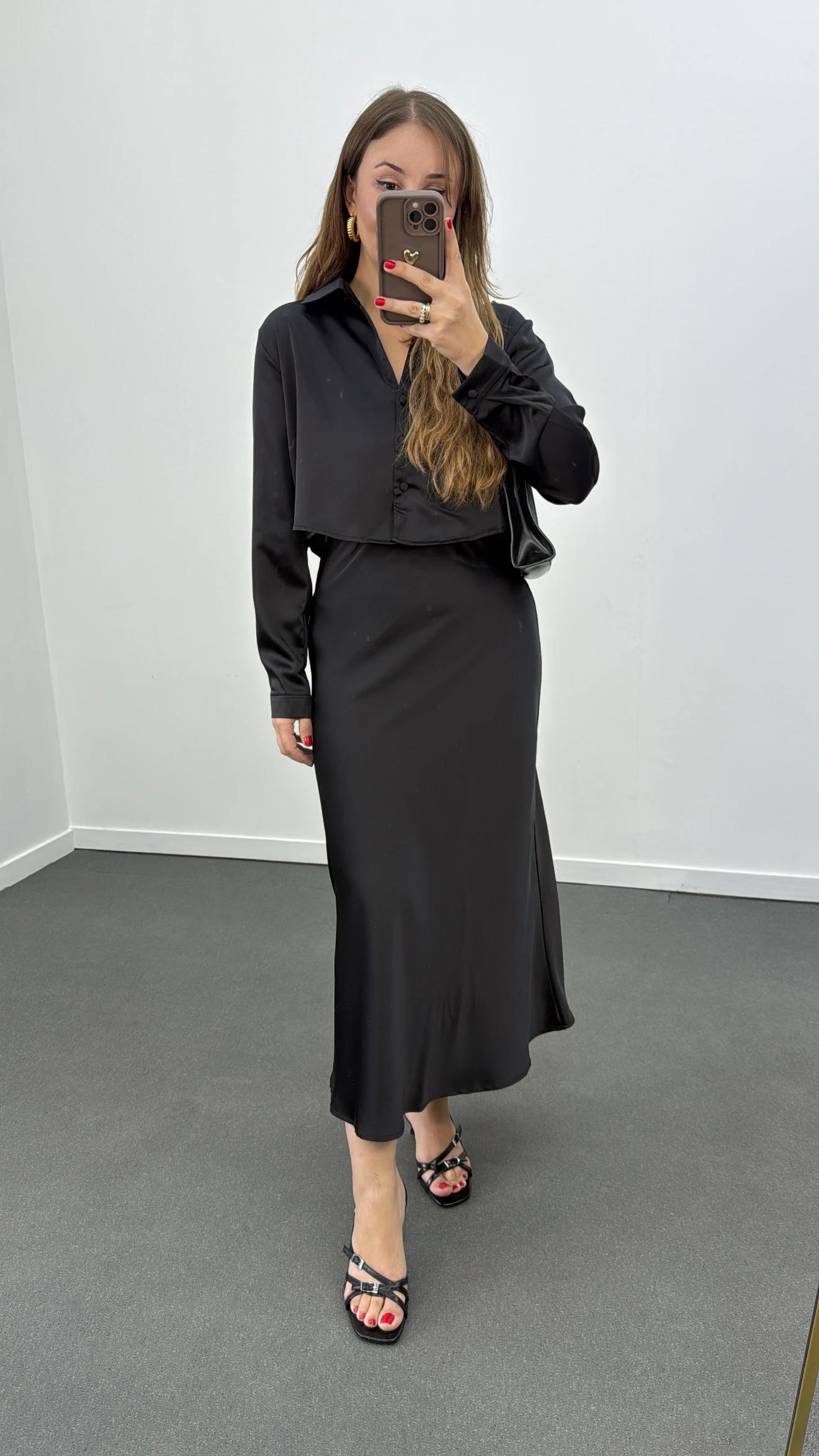 Mahsima Siyah Saten Gömlek Ve Etek Takımı