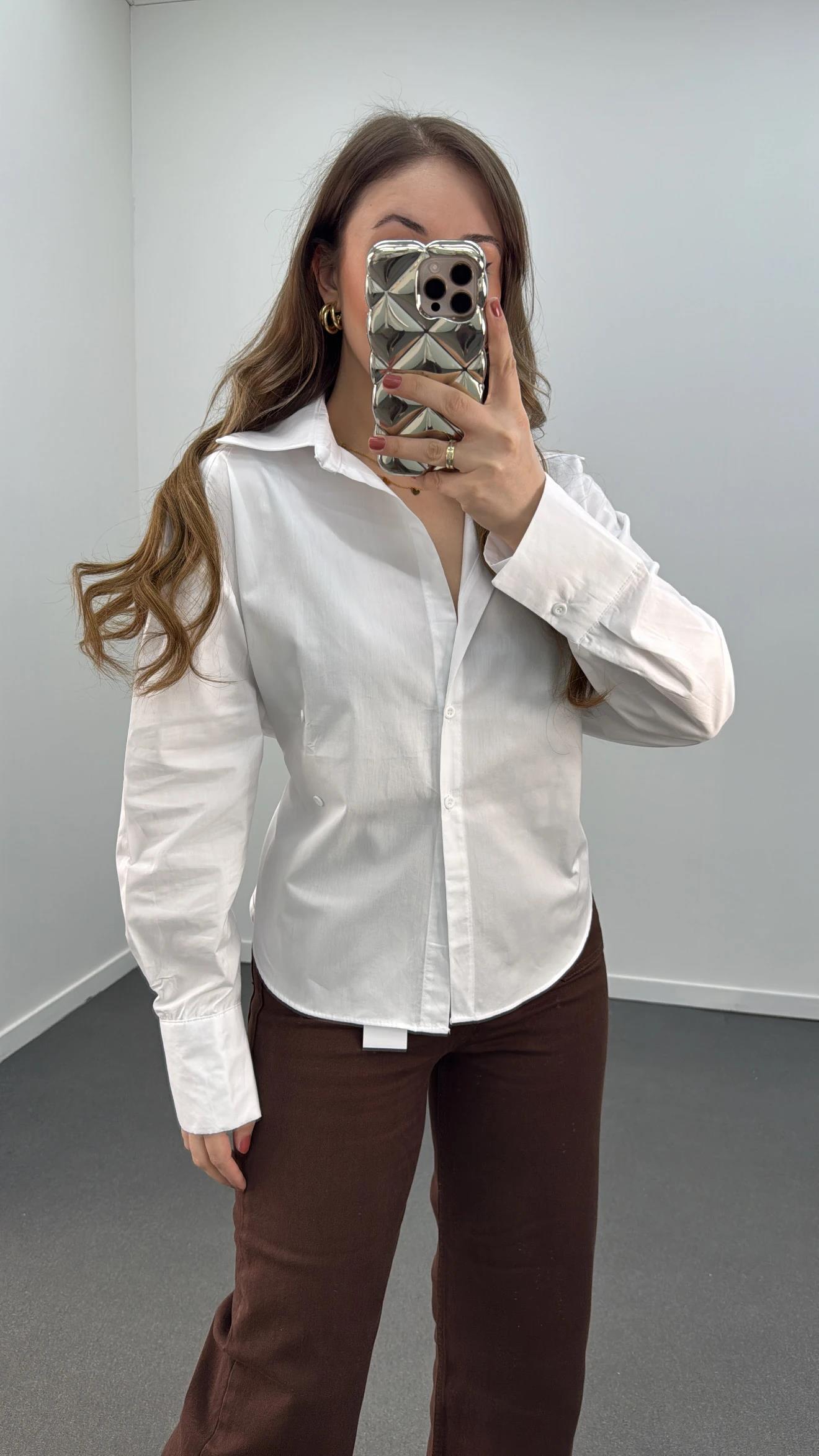 Massi Beyaz 4 Düğmeli Tasarım Gömlek