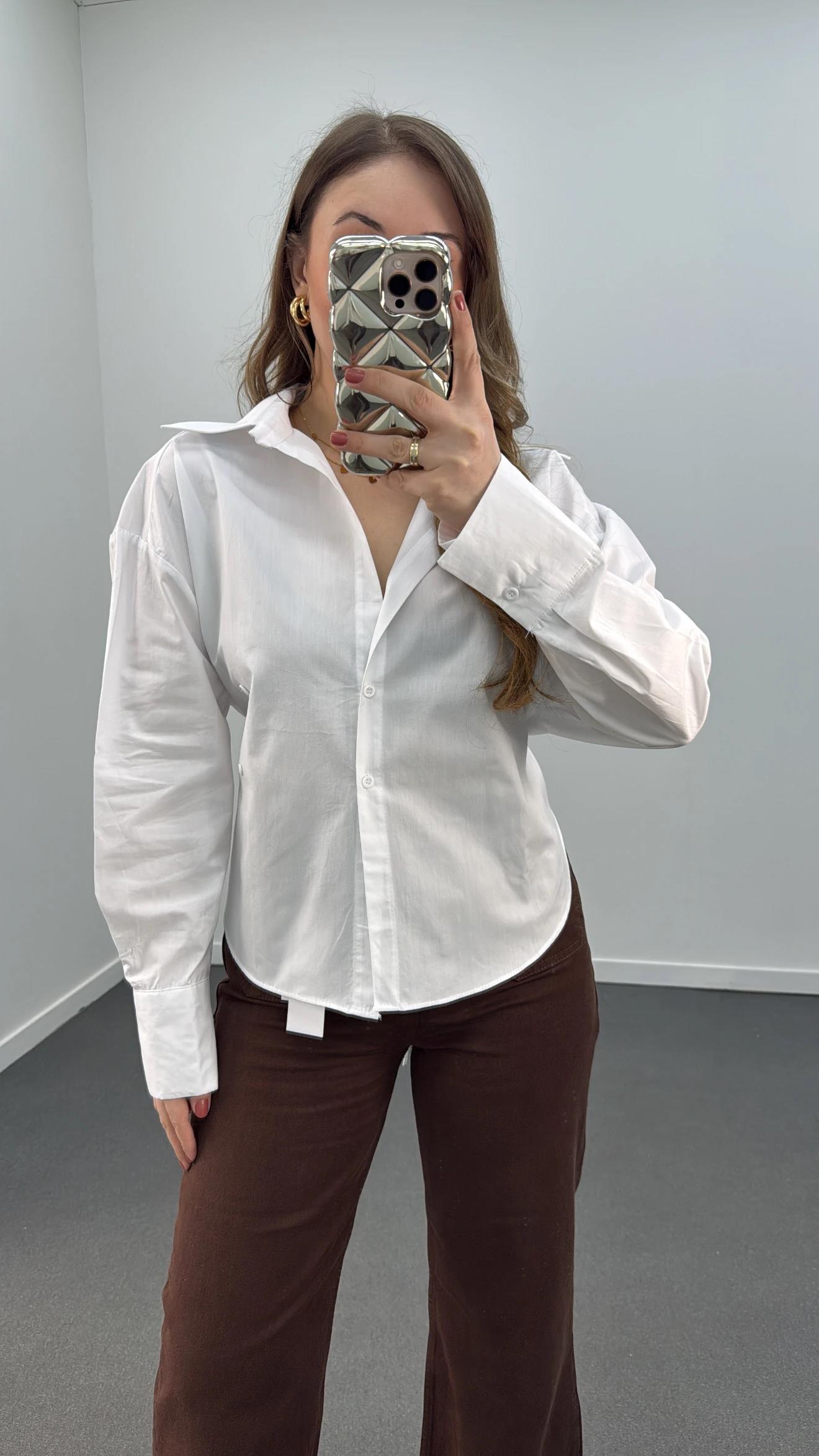 Massi Beyaz 4 Düğmeli Tasarım Gömlek