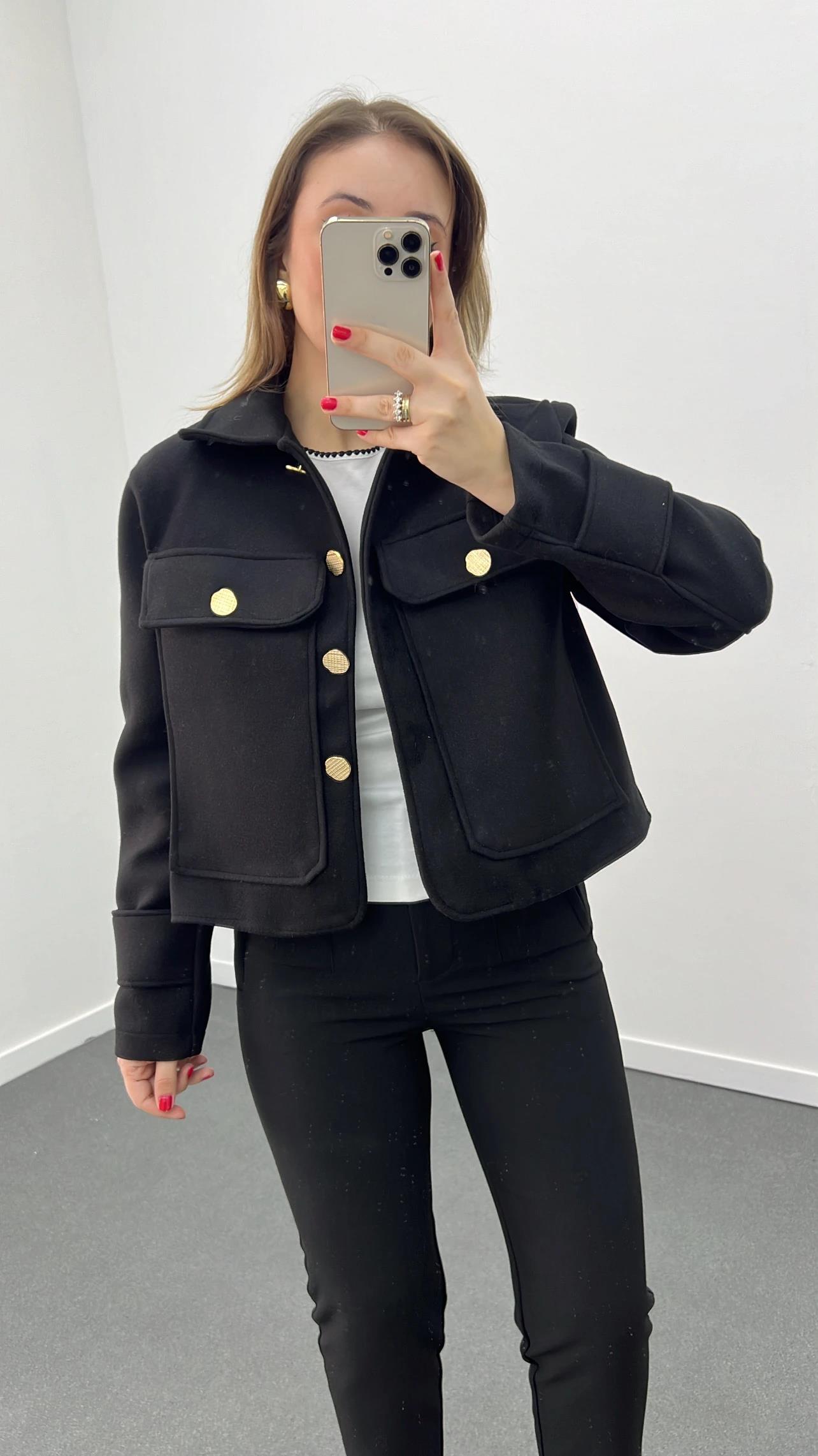 Massi Siyah Renk Kaşe Gold Düğmeli Ceket