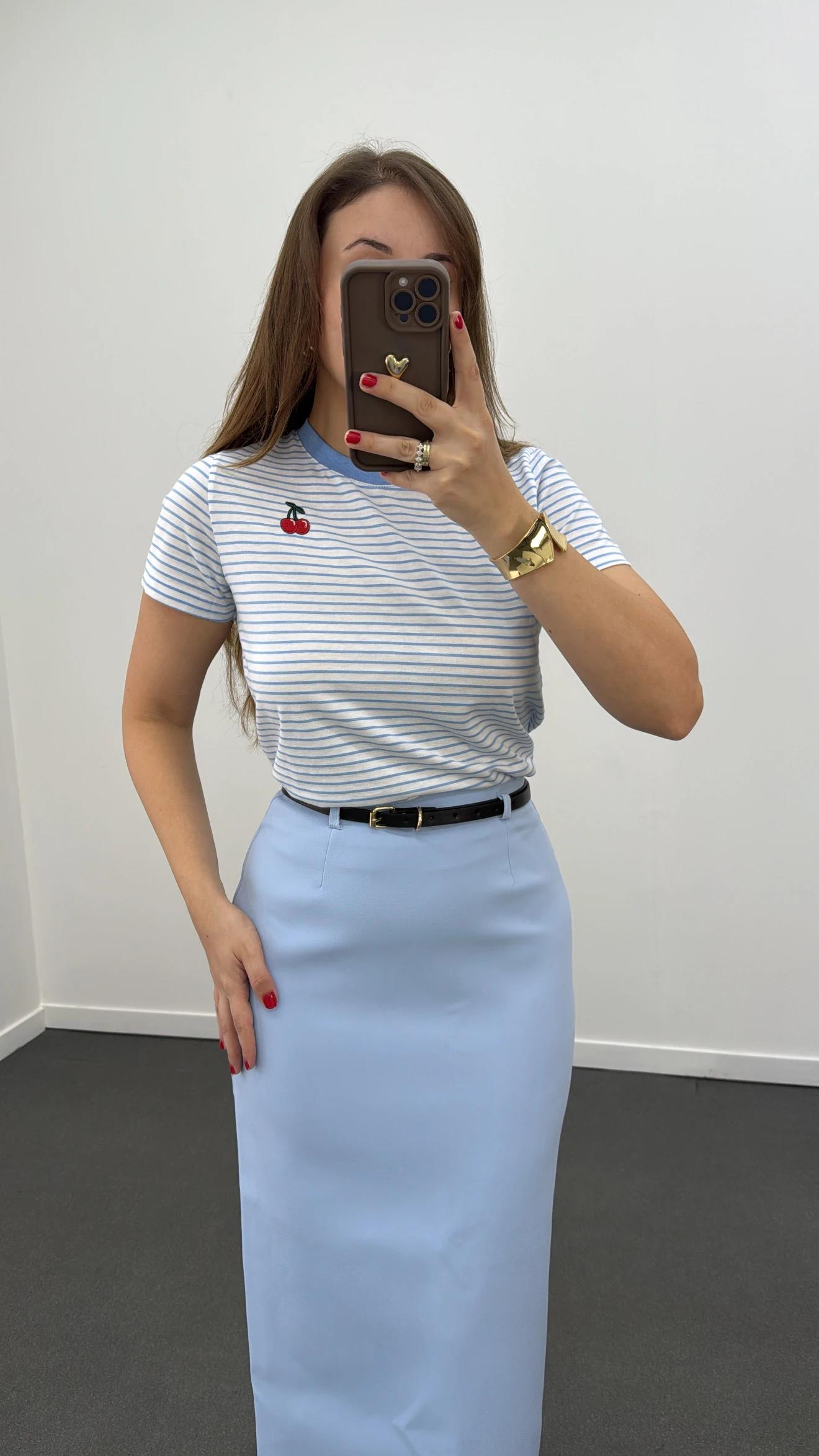 Mavi Kiraz Nakışlı Çizgili Tshirt