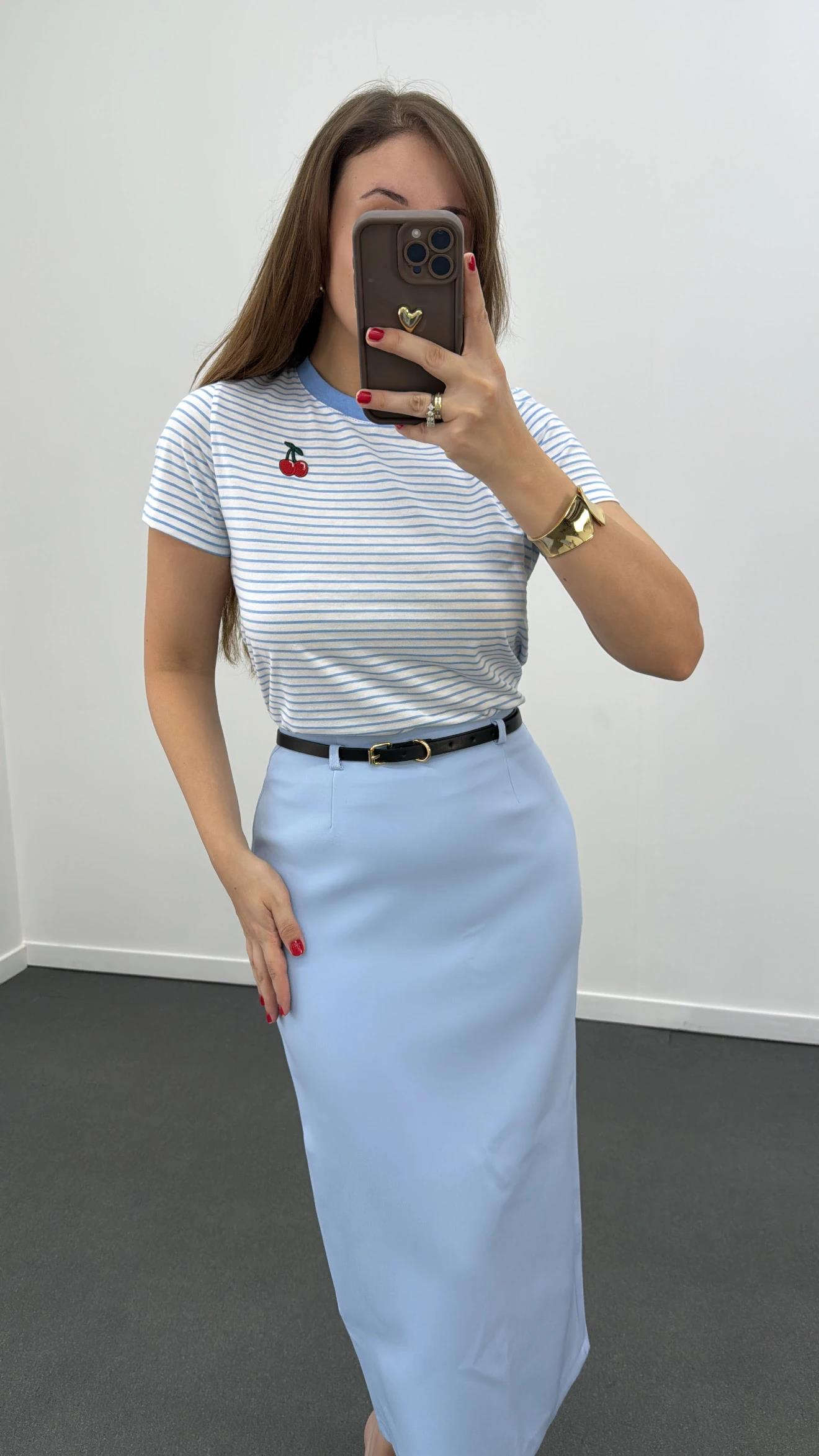 Mavi Kiraz Nakışlı Çizgili Tshirt