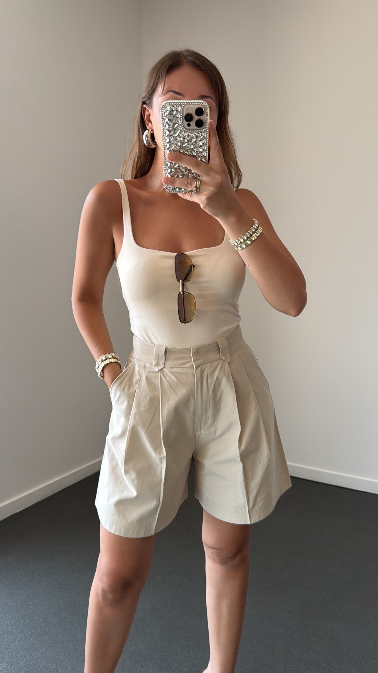 Mendes Krem Kare Yaka Askılı Bodysuit