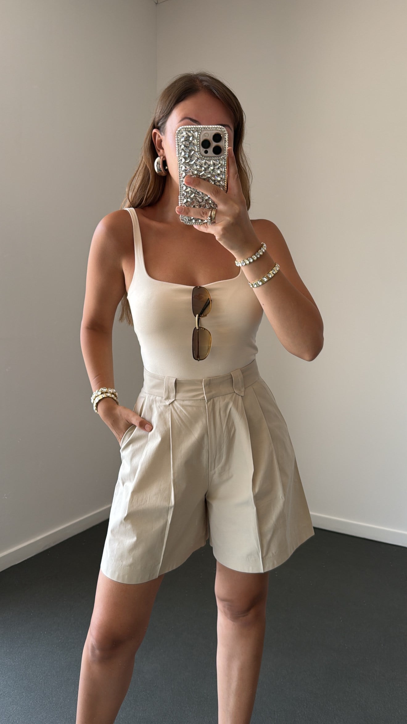 Mendes Krem Kare Yaka Askılı Bodysuit