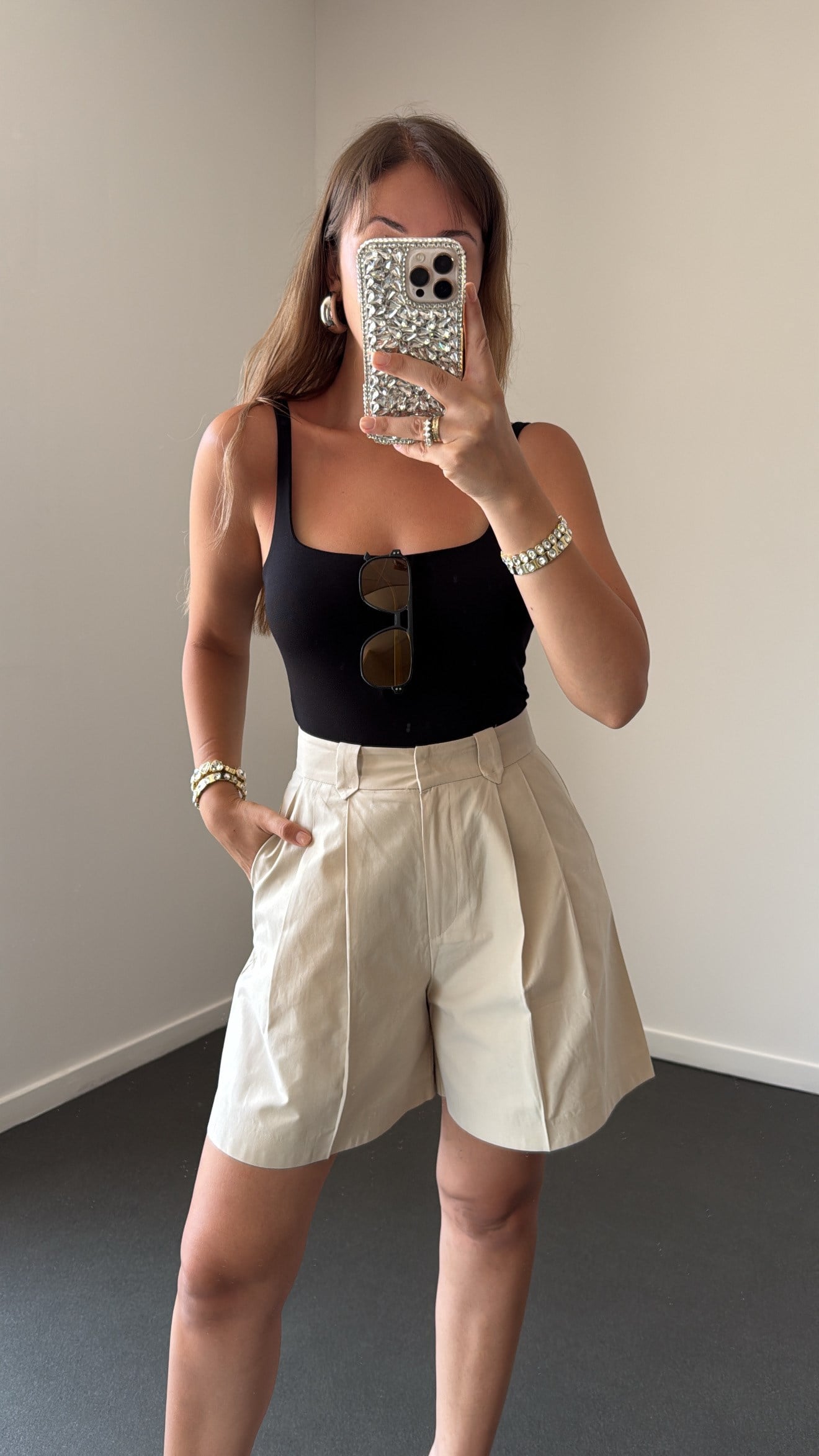 Mendes Siyah Kare Yaka Askılı Bodysuit