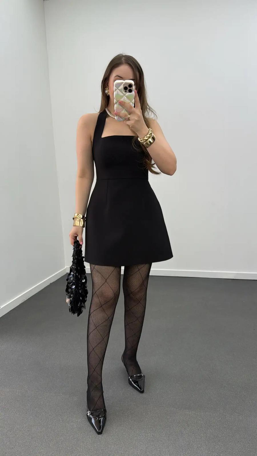 Menrie Siyah Kare Yaka Çan Elbise