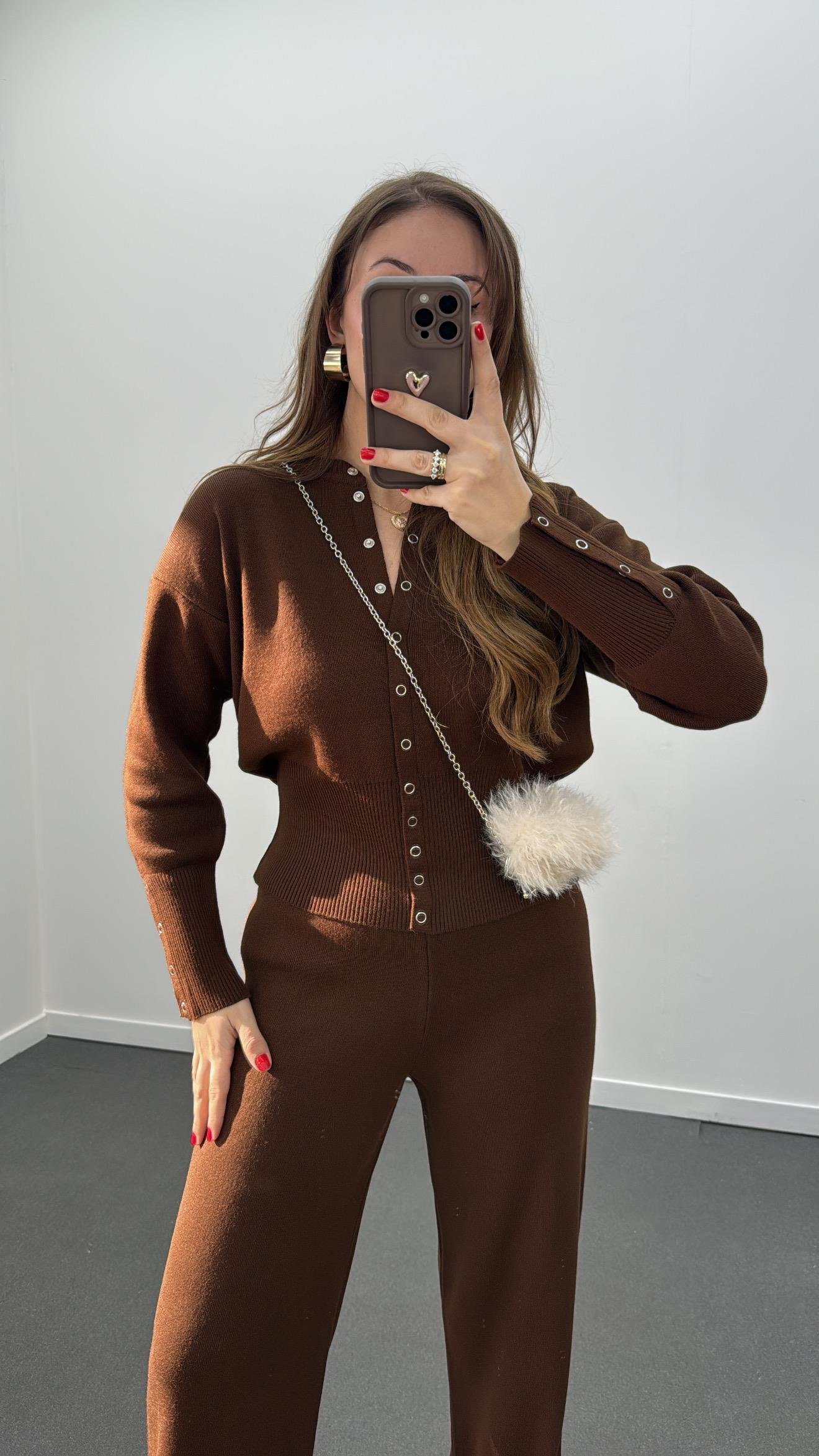 Merlin Kahverengi Çıtçıtlı Hırka Pantolon Takımı