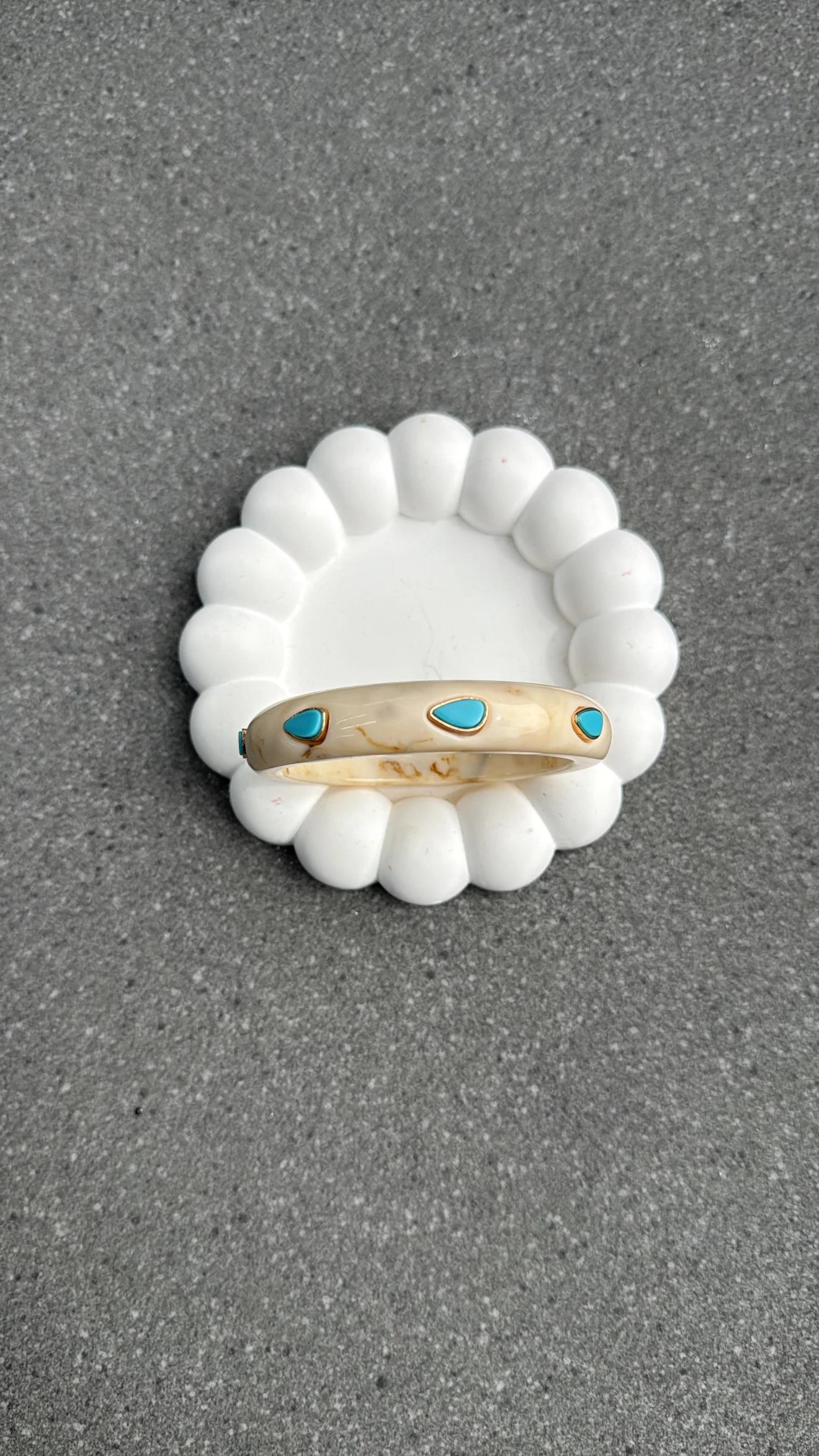 Merry Krem Mavi Bilezik