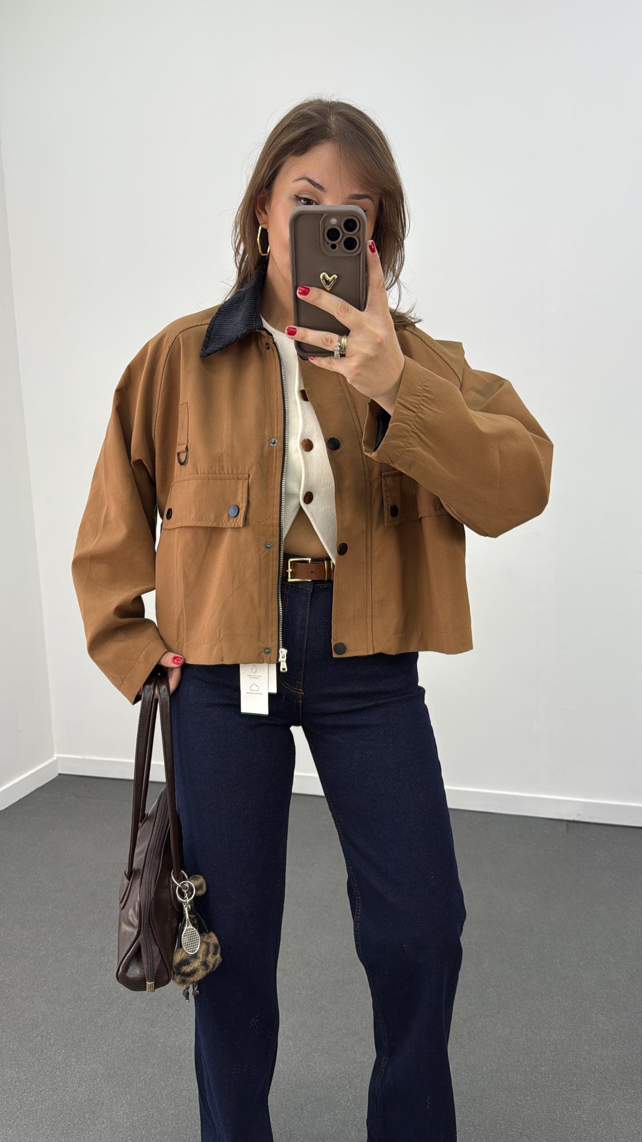 Michelle Açık Kahve Süet Görünümlü Kadife Yaka Kısa Trenç